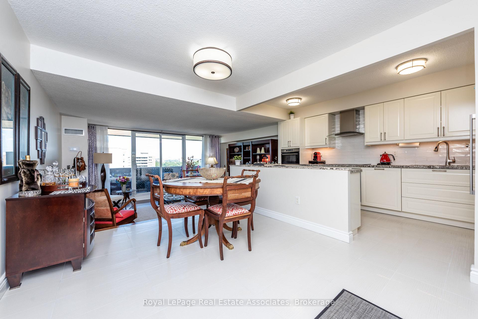 Photo 15 of Unit #1906, 240 Scarlett Road, Toronto, Rockcliffe-Smythe — HOMEH