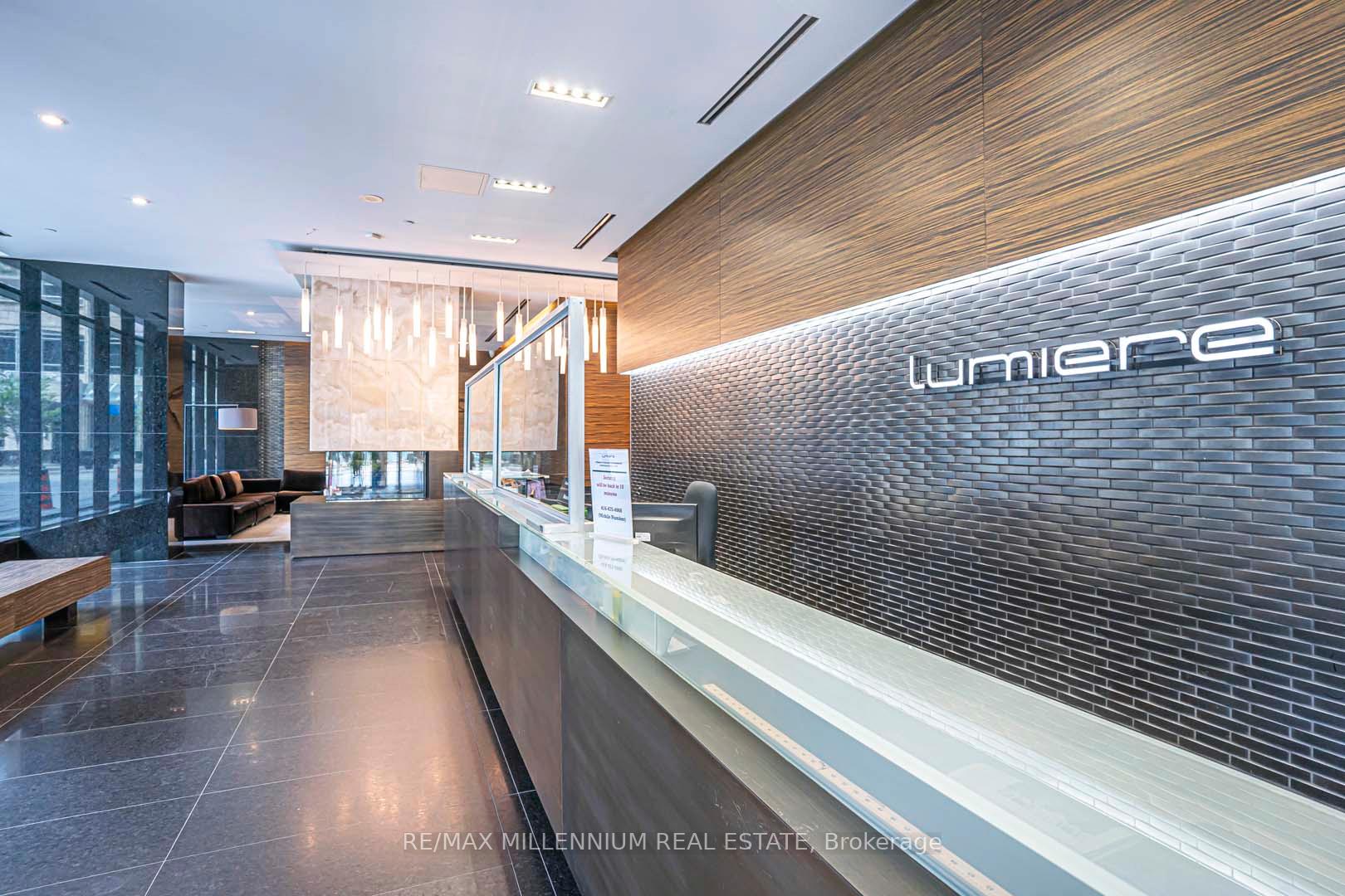 Photo 2 of Unit 2212, 770 Bay Street, Toronto, Bay Street Corridor — HOMEH