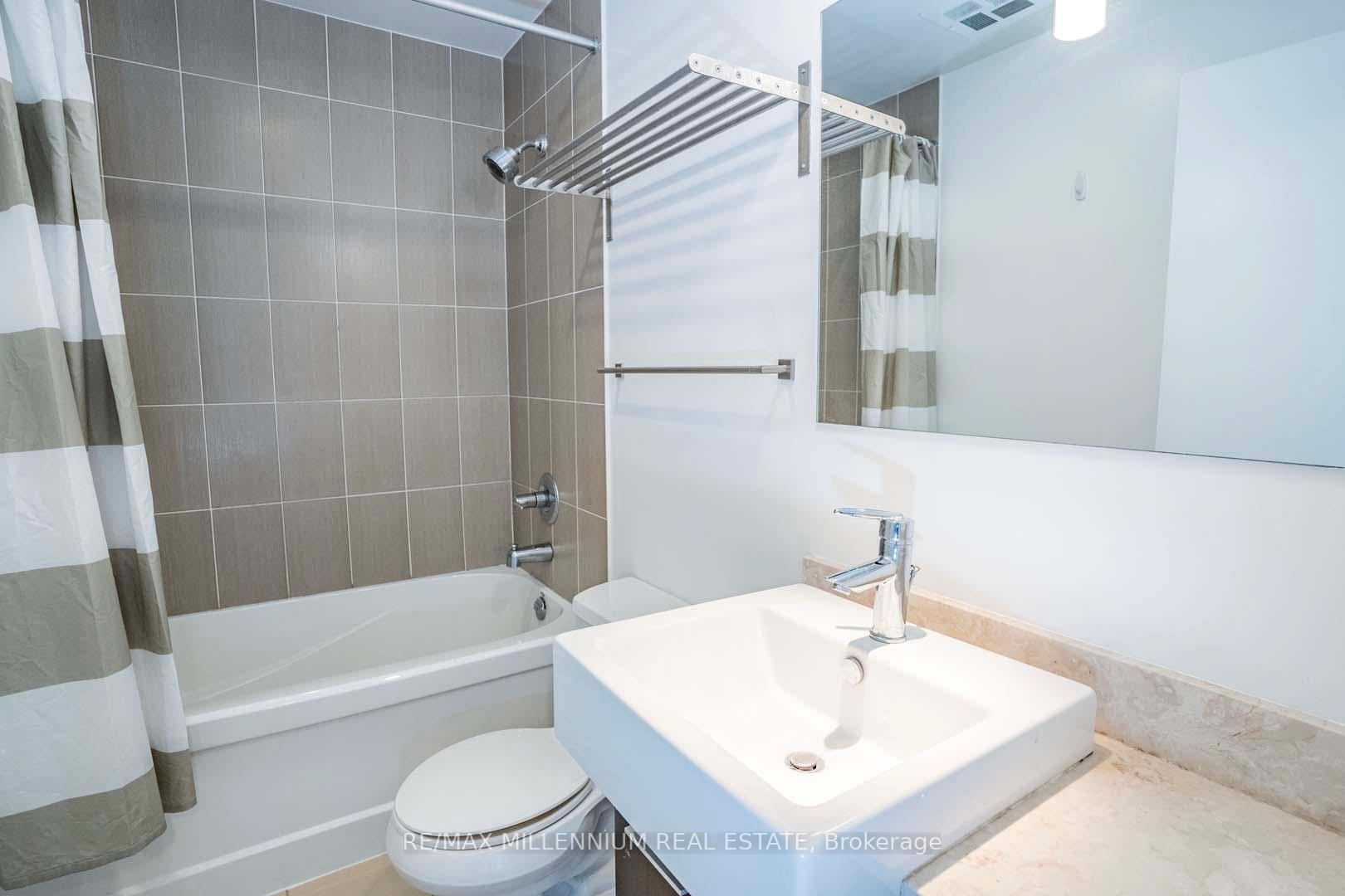 Photo 13 of Unit 2212, 770 Bay Street, Toronto, Bay Street Corridor — HOMEH