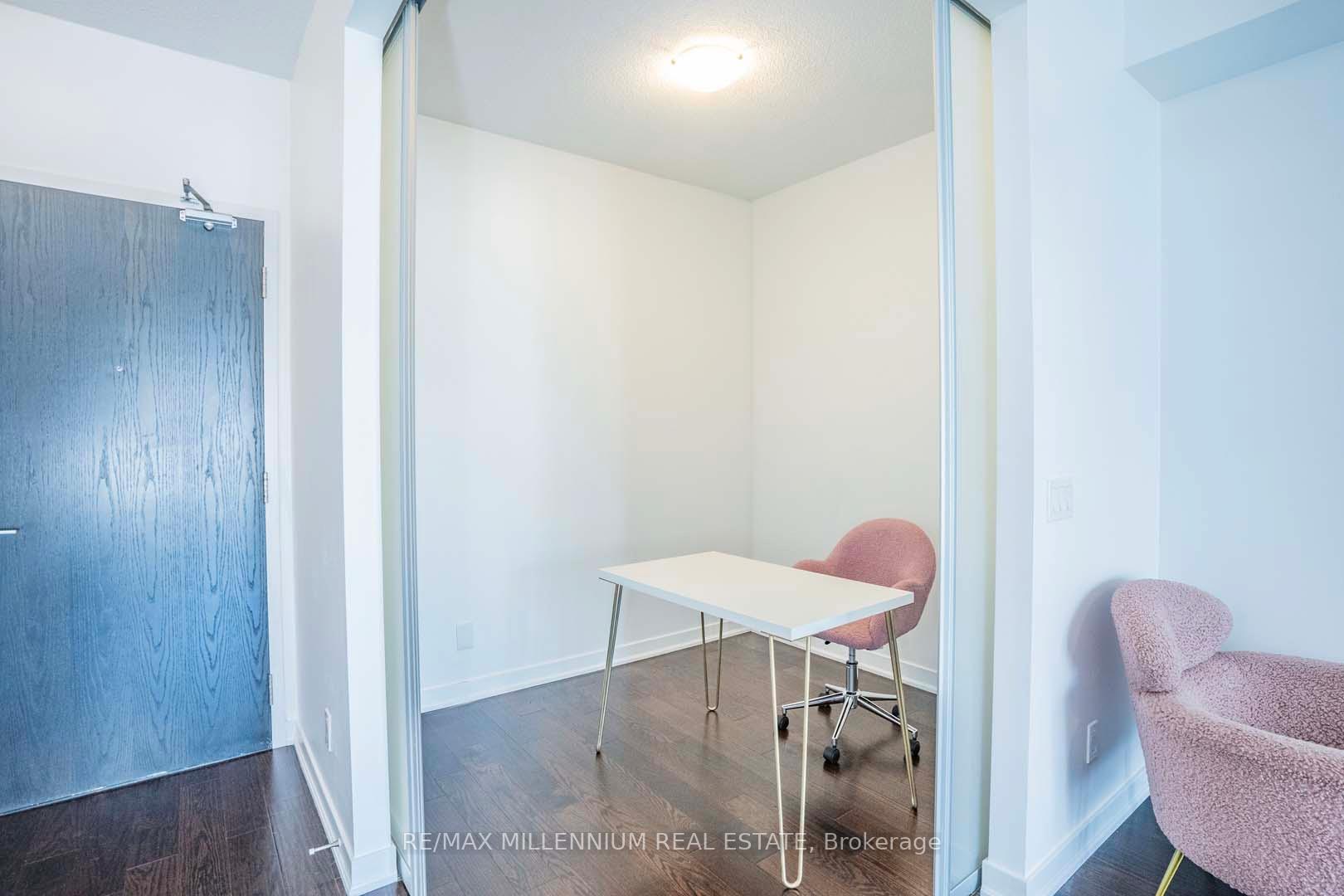 Photo 16 of Unit 2212, 770 Bay Street, Toronto, Bay Street Corridor — HOMEH