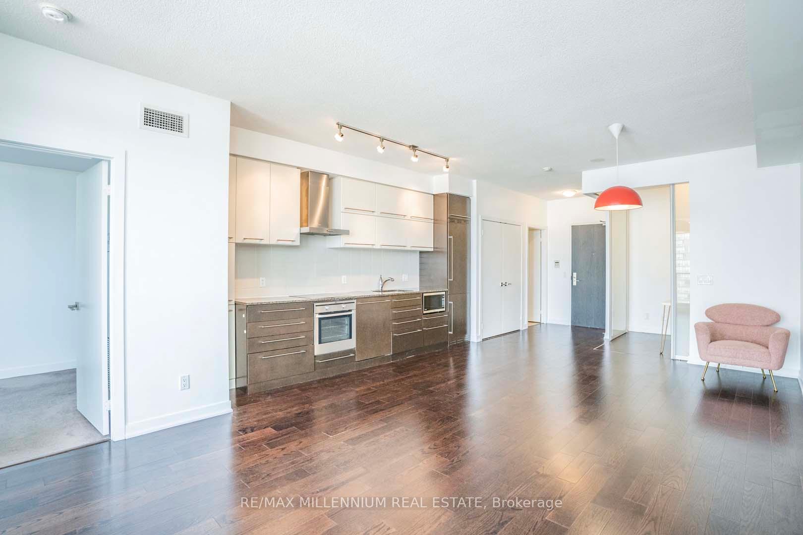 Photo 20 of Unit 2212, 770 Bay Street, Toronto, Bay Street Corridor — HOMEH