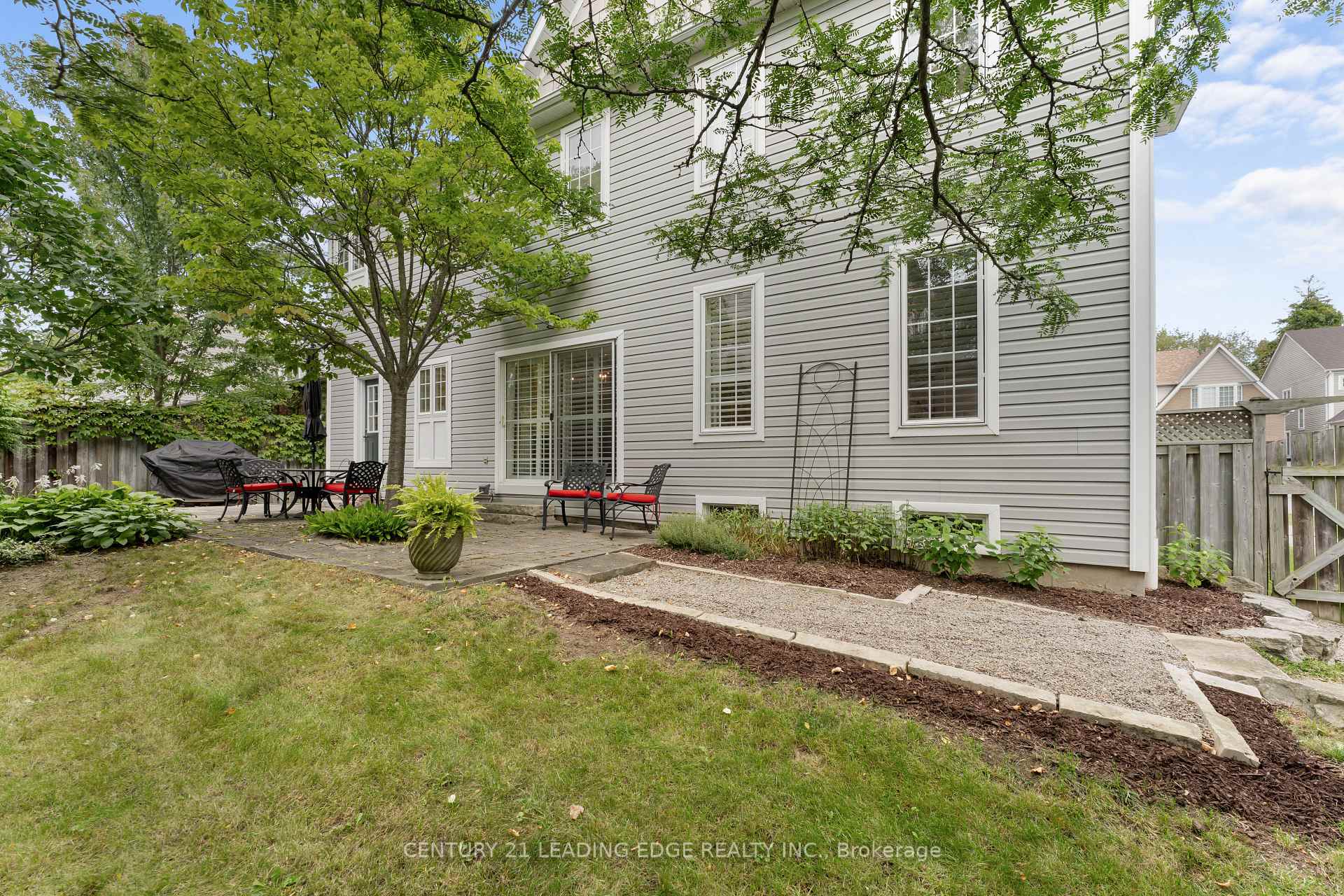 Photo 44 of 67 Hoile Drive, Ajax, South East — HOMEH