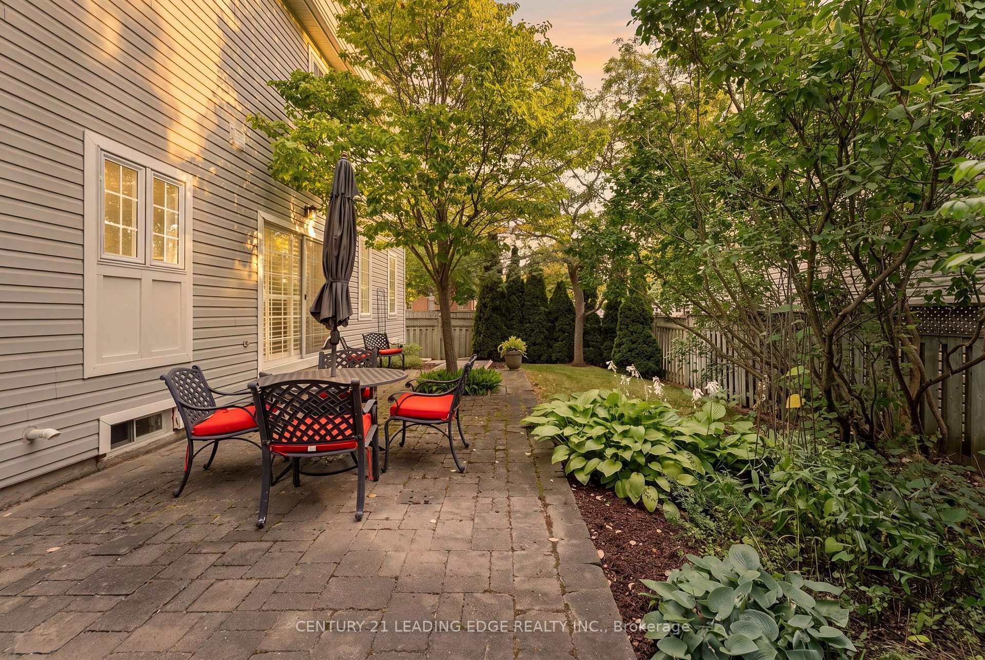Photo 52 of 67 Hoile Drive, Ajax, South East — HOMEH
