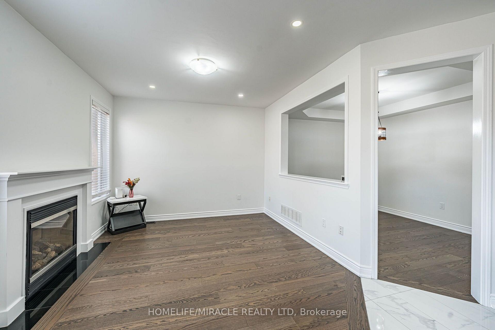 Photo 23 of 354 Panhellenic Drive, Mississauga, Meadowvale Village — HOMEH
