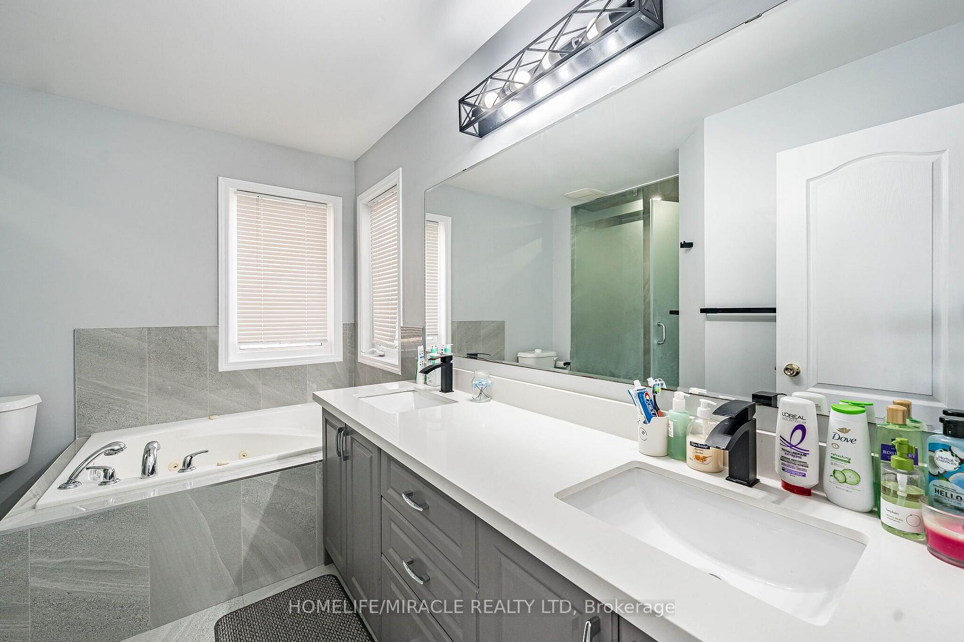 Photo 34 of 354 Panhellenic Drive, Mississauga, Meadowvale Village — HOMEH