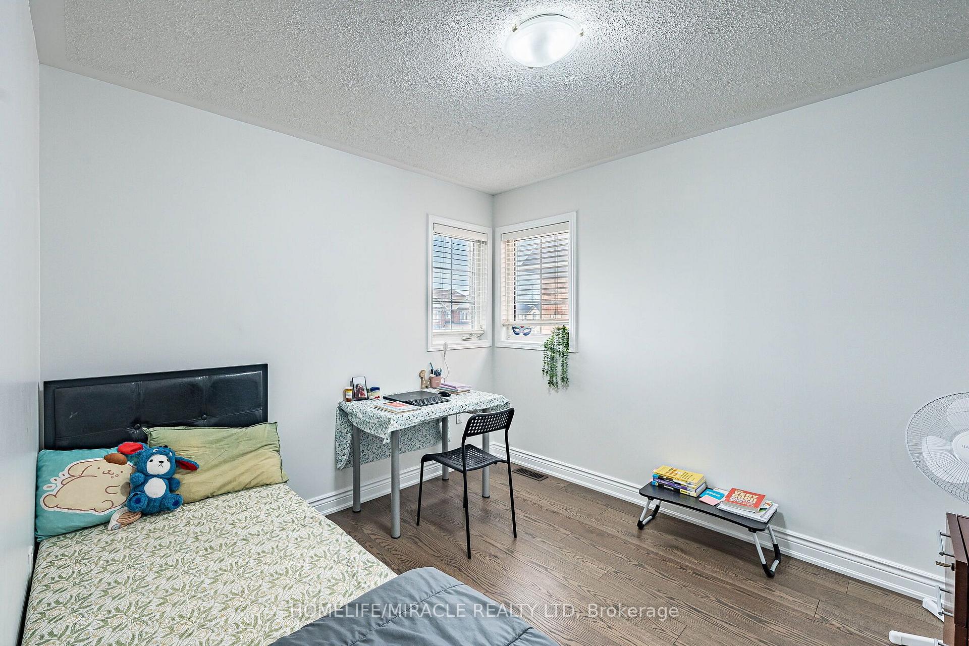 Photo 41 of 354 Panhellenic Drive, Mississauga, Meadowvale Village — HOMEH