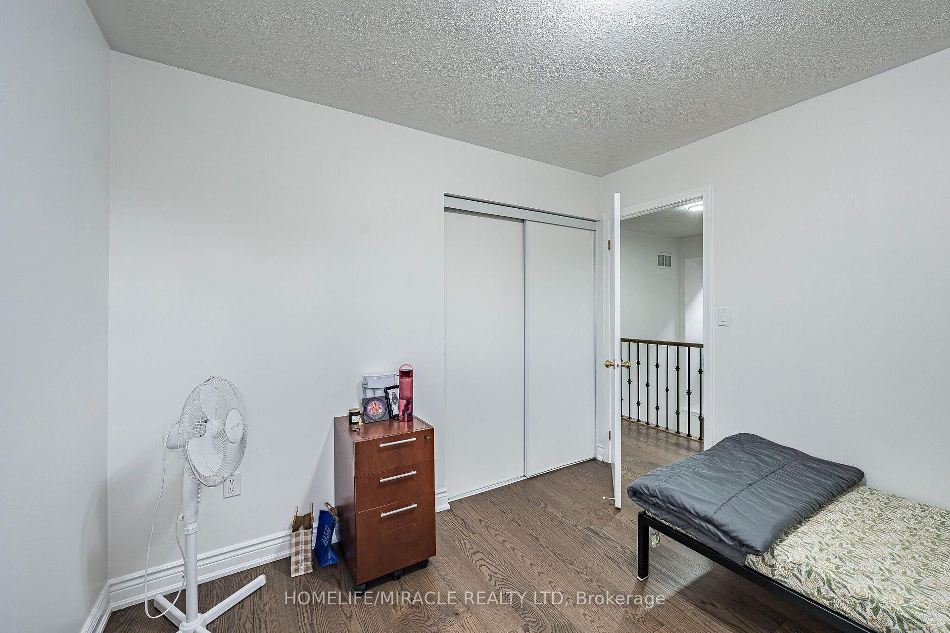 Photo 43 of 354 Panhellenic Drive, Mississauga, Meadowvale Village — HOMEH