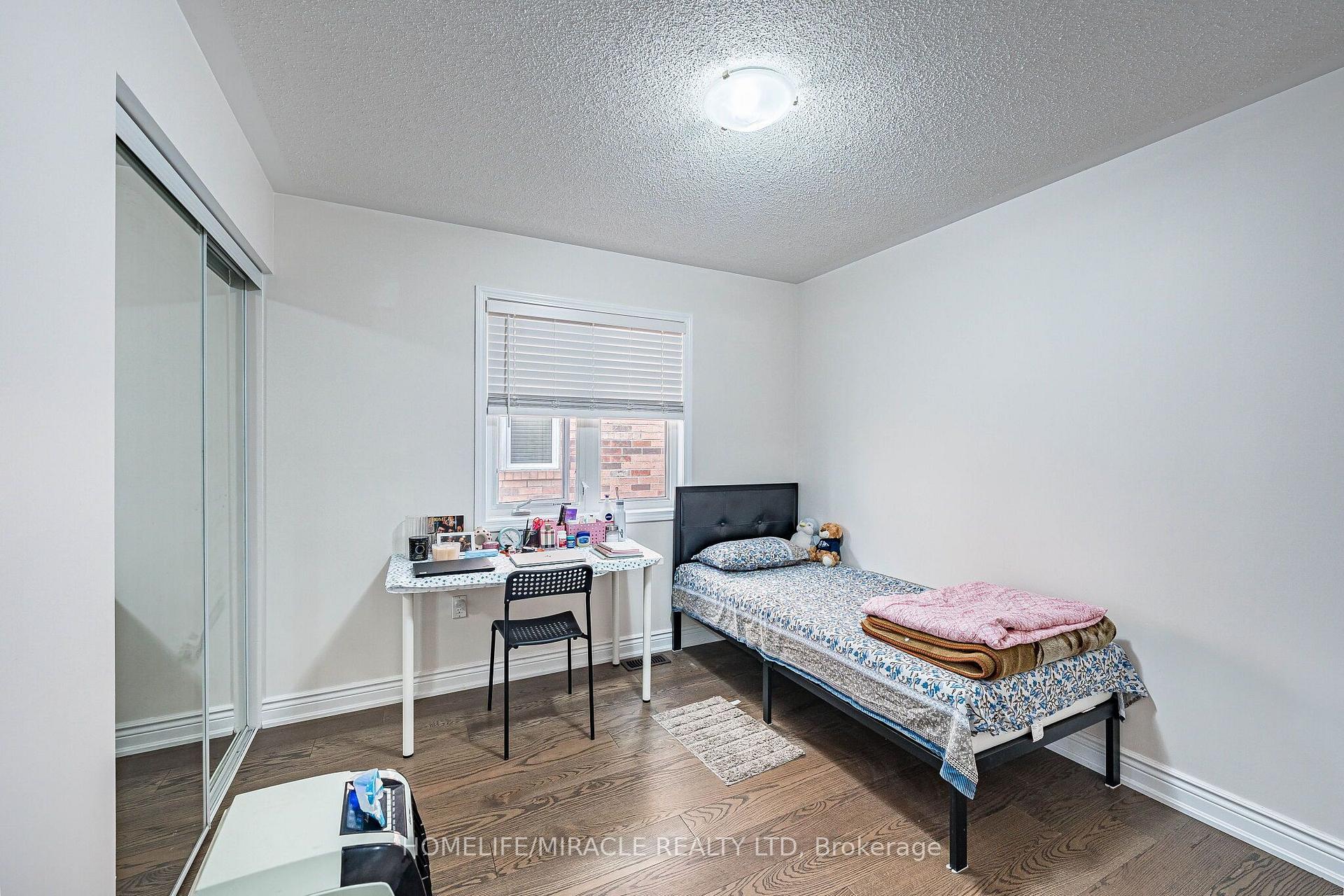 Photo 45 of 354 Panhellenic Drive, Mississauga, Meadowvale Village — HOMEH
