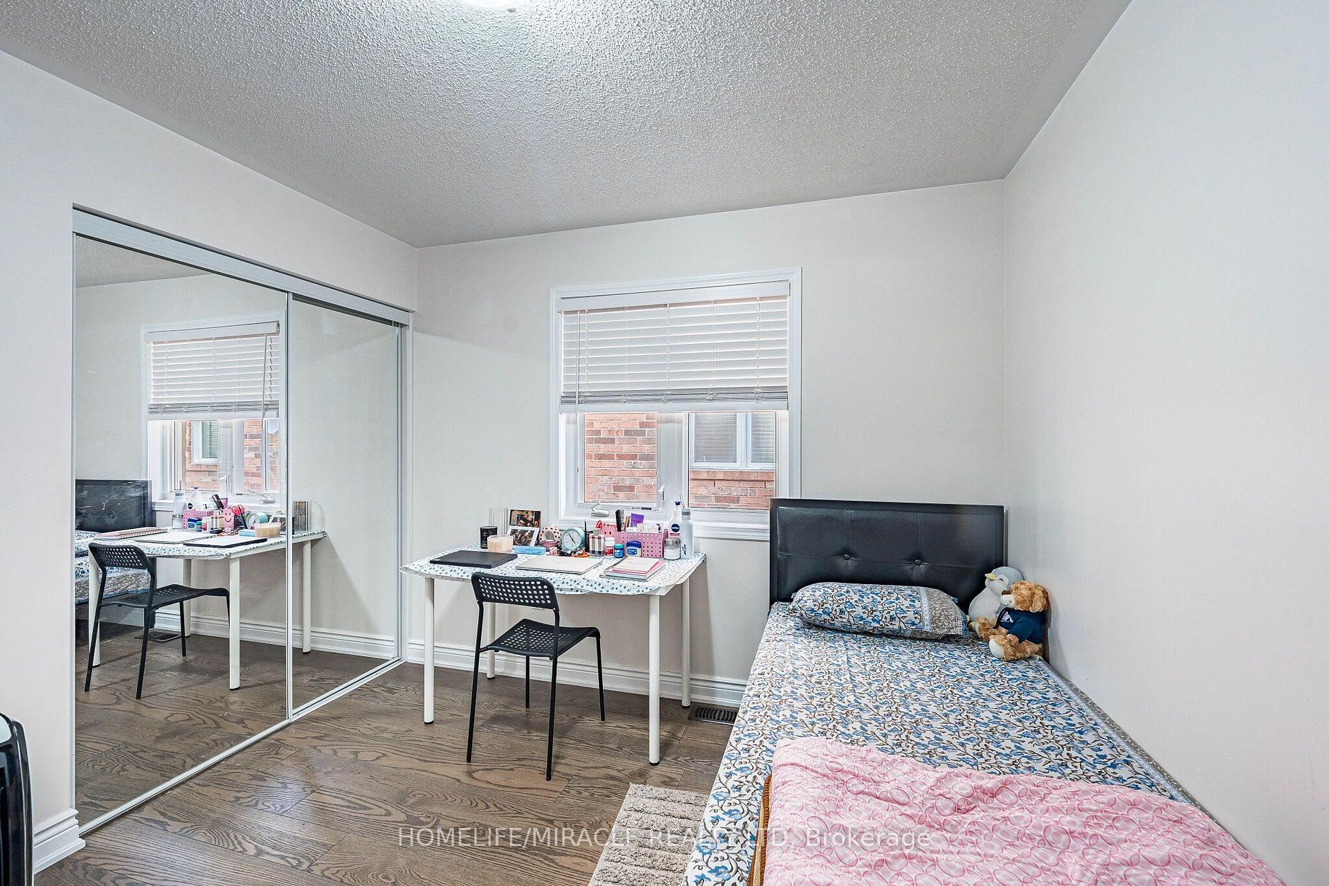 Photo 47 of 354 Panhellenic Drive, Mississauga, Meadowvale Village — HOMEH