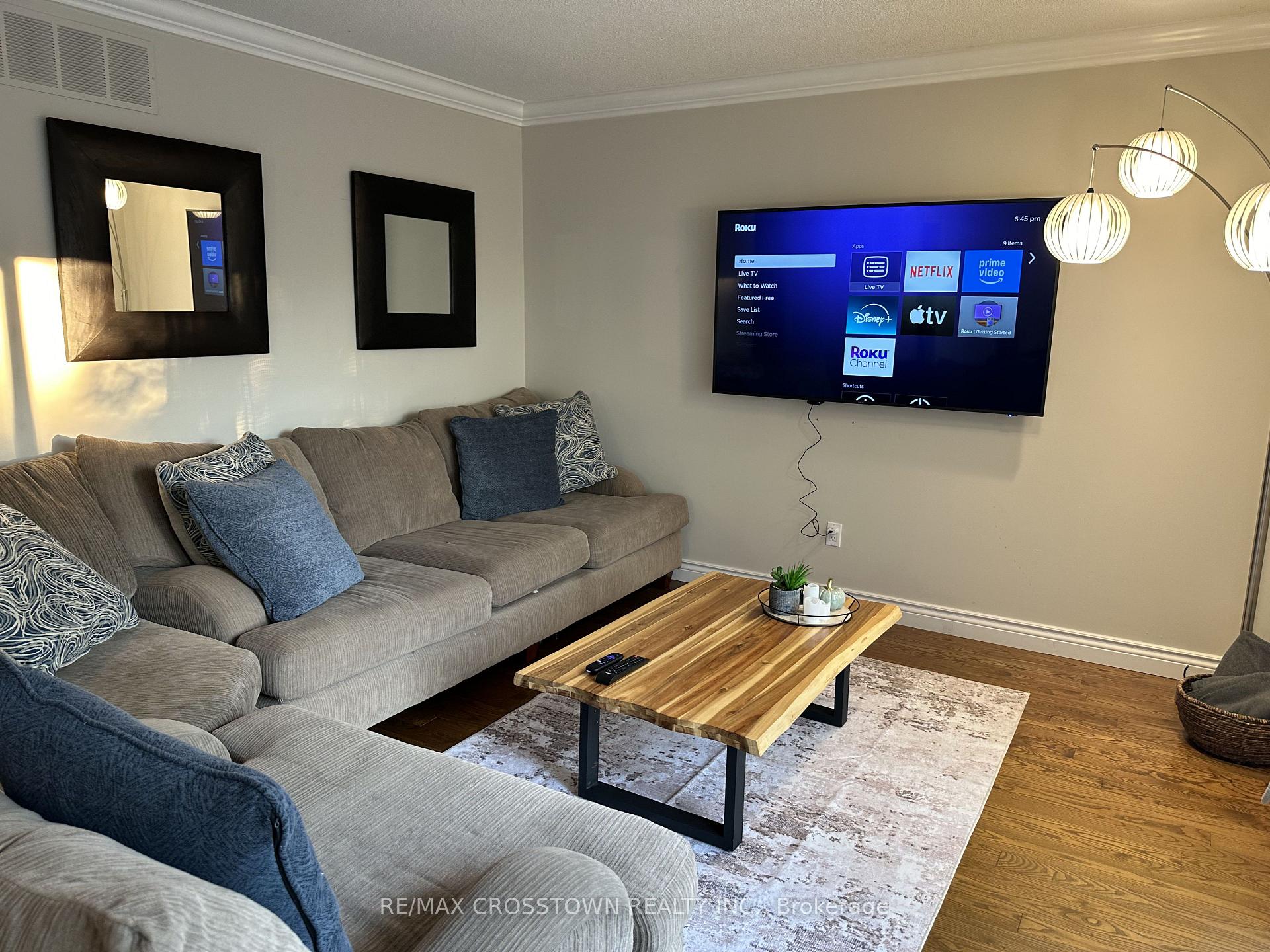 Photo 4 of 64 Marshall Street, Barrie, Allandale Heights — HOMEH