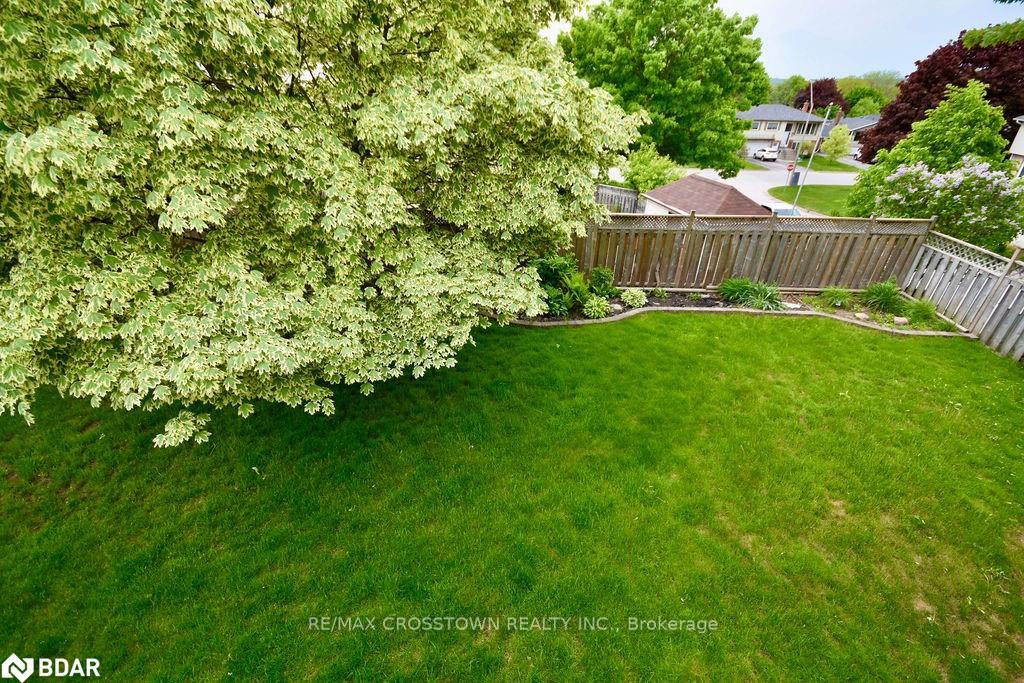 Photo 22 of 64 Marshall Street, Barrie, Allandale Heights — HOMEH