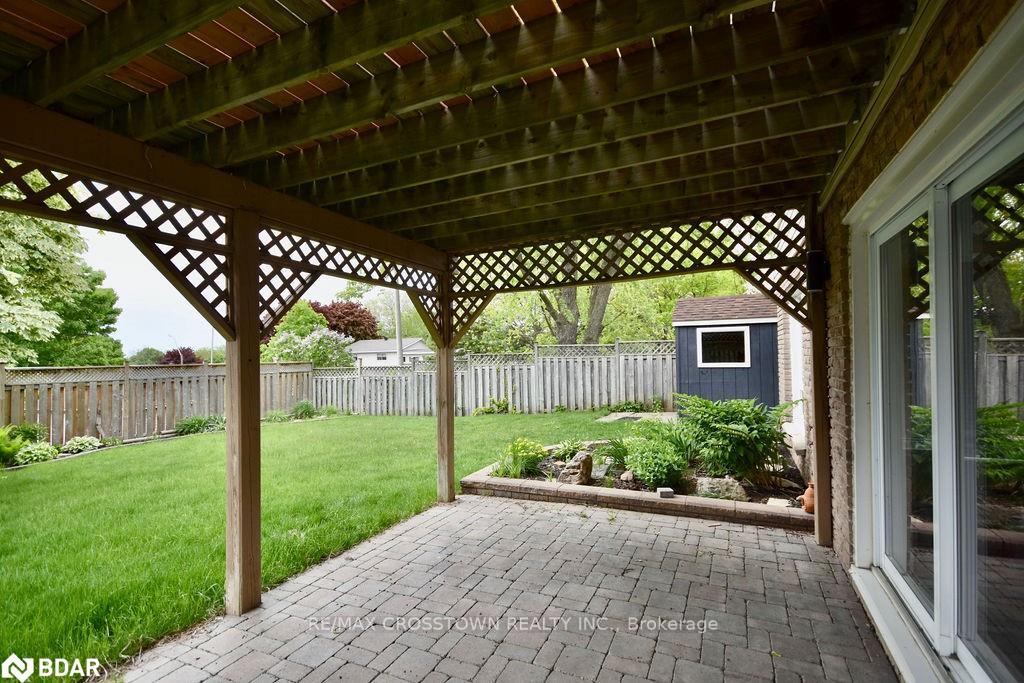 Photo 24 of 64 Marshall Street, Barrie, Allandale Heights — HOMEH
