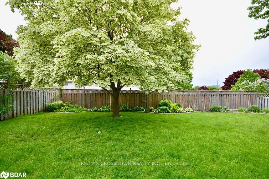 Photo 25 of 64 Marshall Street, Barrie, Allandale Heights — HOMEH