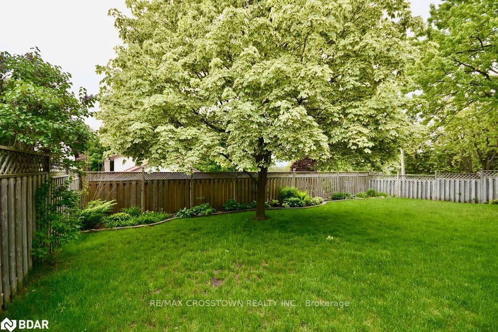 Photo 26 of 64 Marshall Street, Barrie, Allandale Heights — HOMEH