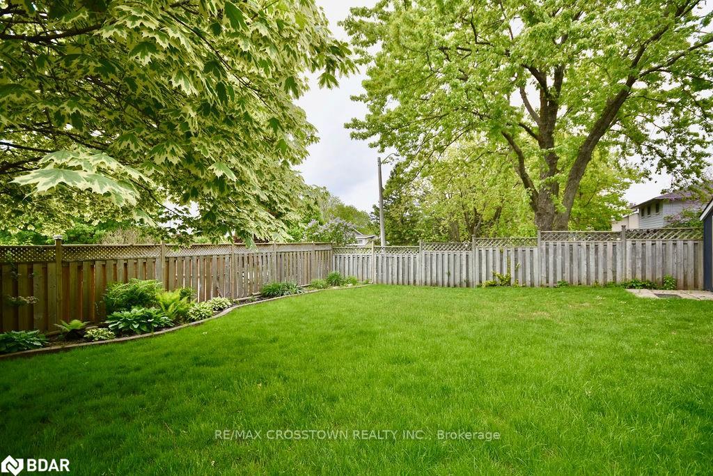 Photo 28 of 64 Marshall Street, Barrie, Allandale Heights — HOMEH