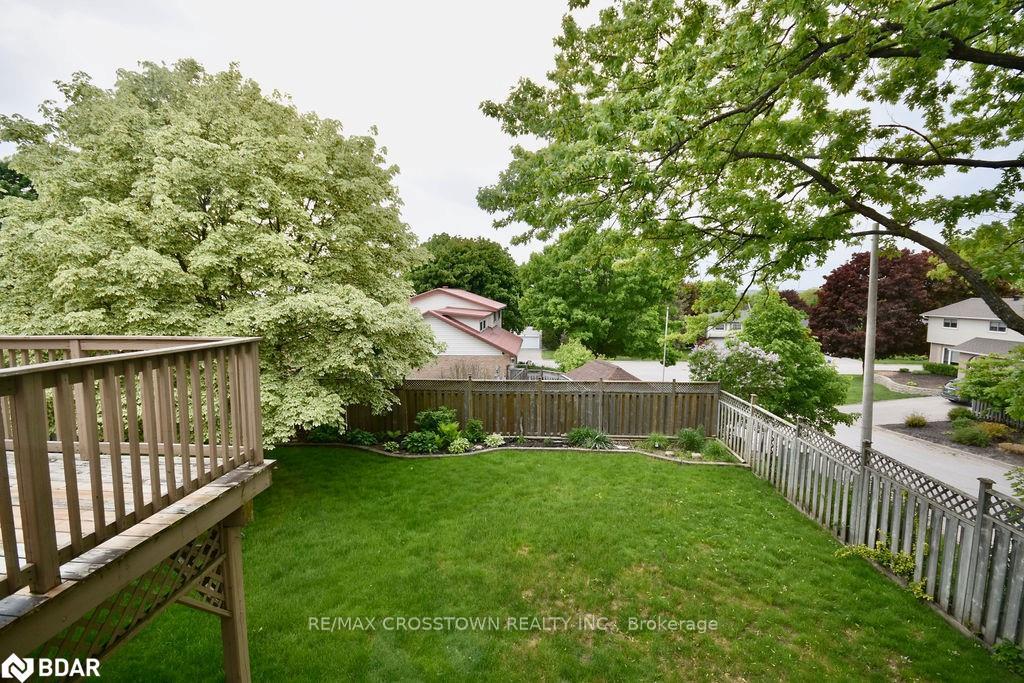Photo 32 of 64 Marshall Street, Barrie, Allandale Heights — HOMEH