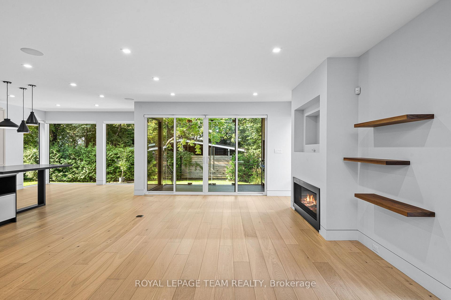 Photo 8 of 2118 Westbourne Avenue, Ottawa, McKellar Heights/Glabar Park — HOMEH