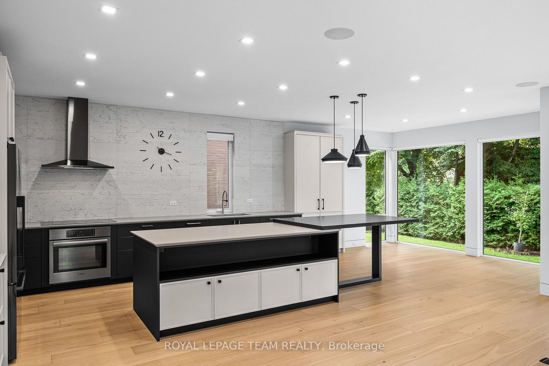 Photo 12 of 2118 Westbourne Avenue, Ottawa, McKellar Heights/Glabar Park — HOMEH