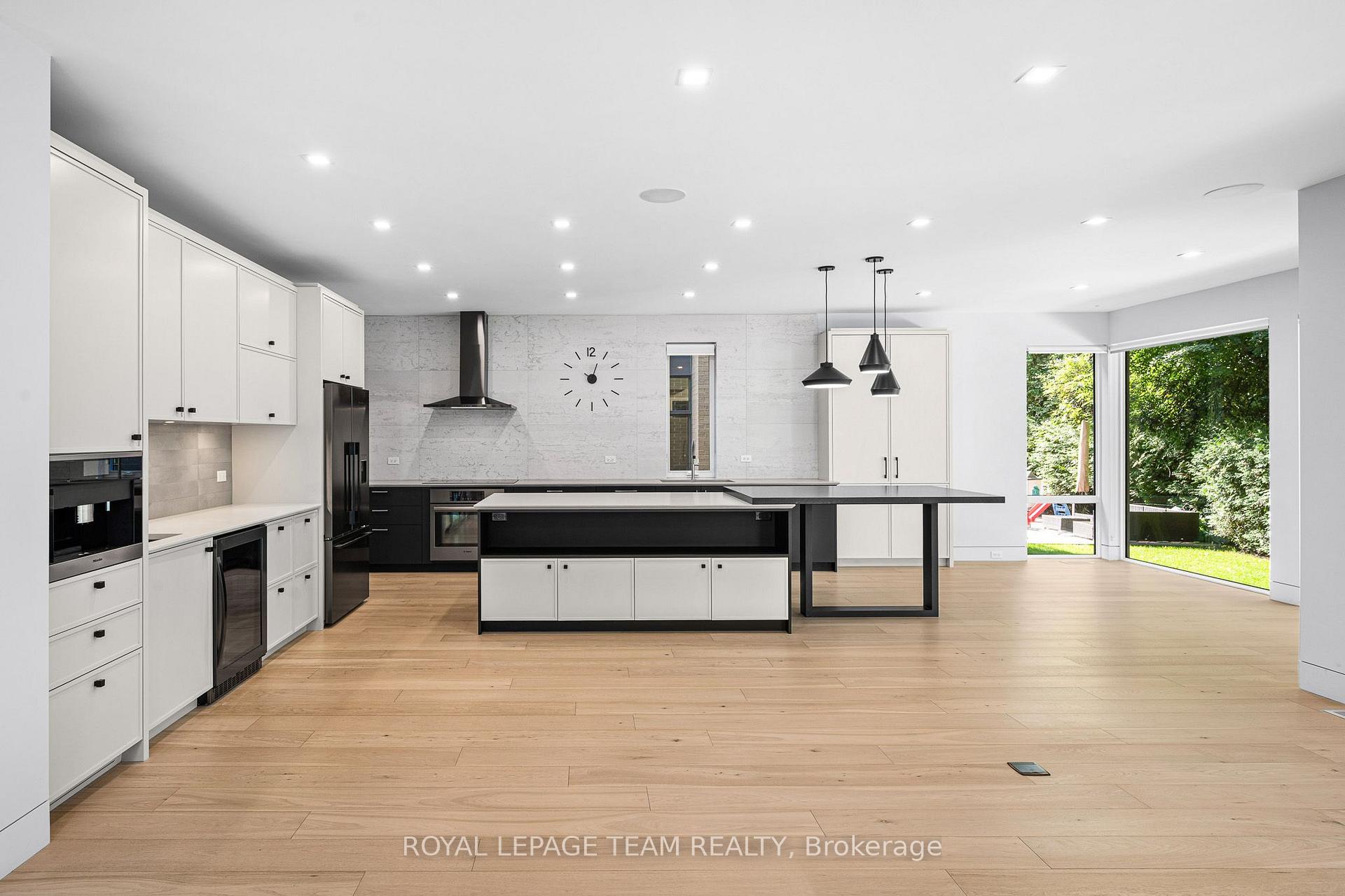 Photo 13 of 2118 Westbourne Avenue, Ottawa, McKellar Heights/Glabar Park — HOMEH