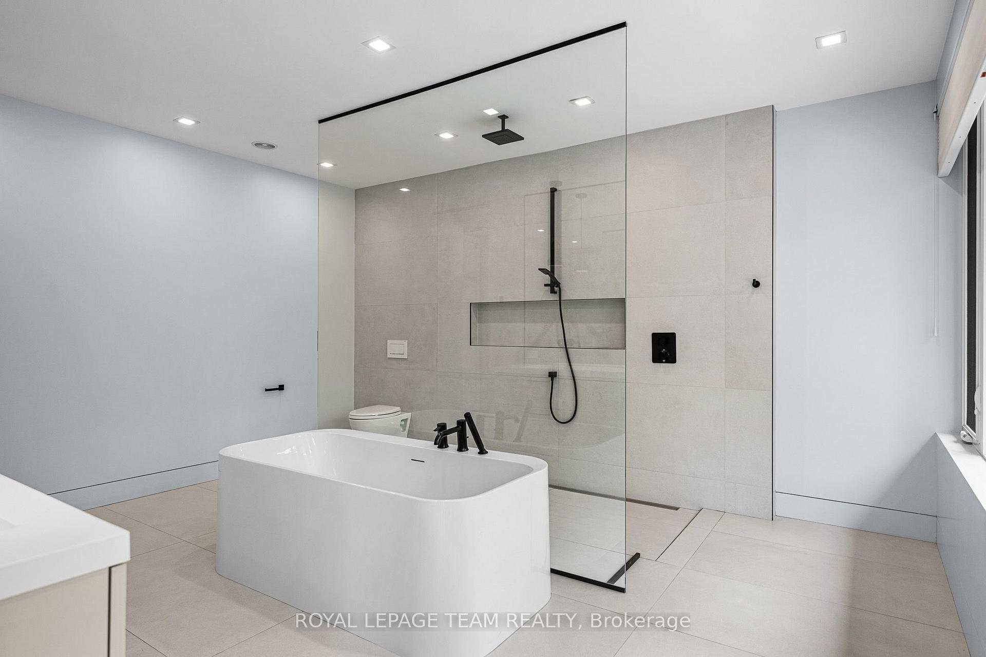 Photo 47 of 2118 Westbourne Avenue, Ottawa, McKellar Heights/Glabar Park — HOMEH