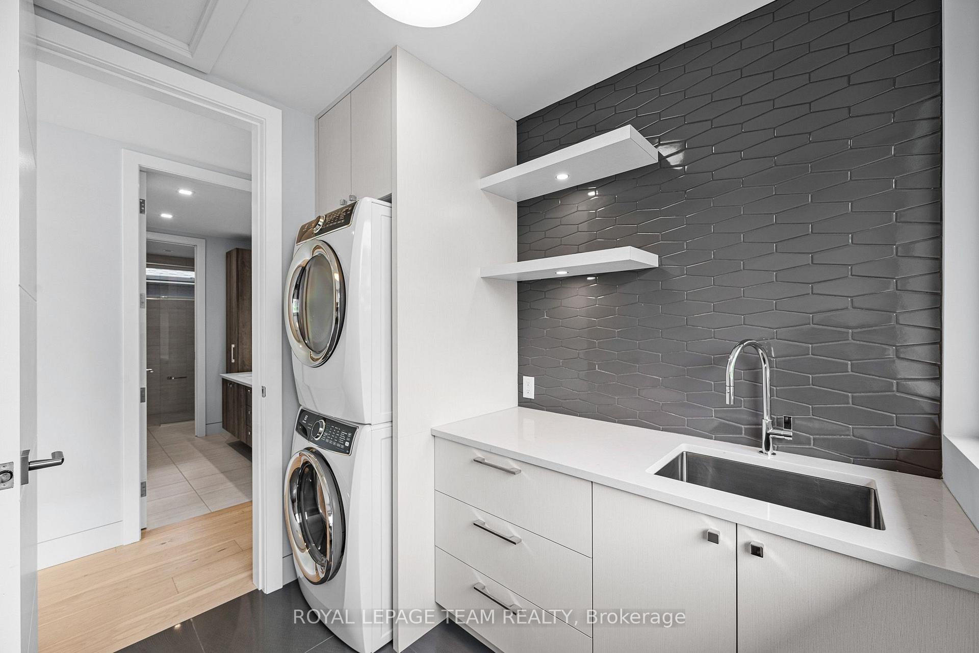 Photo 48 of 2118 Westbourne Avenue, Ottawa, McKellar Heights/Glabar Park — HOMEH