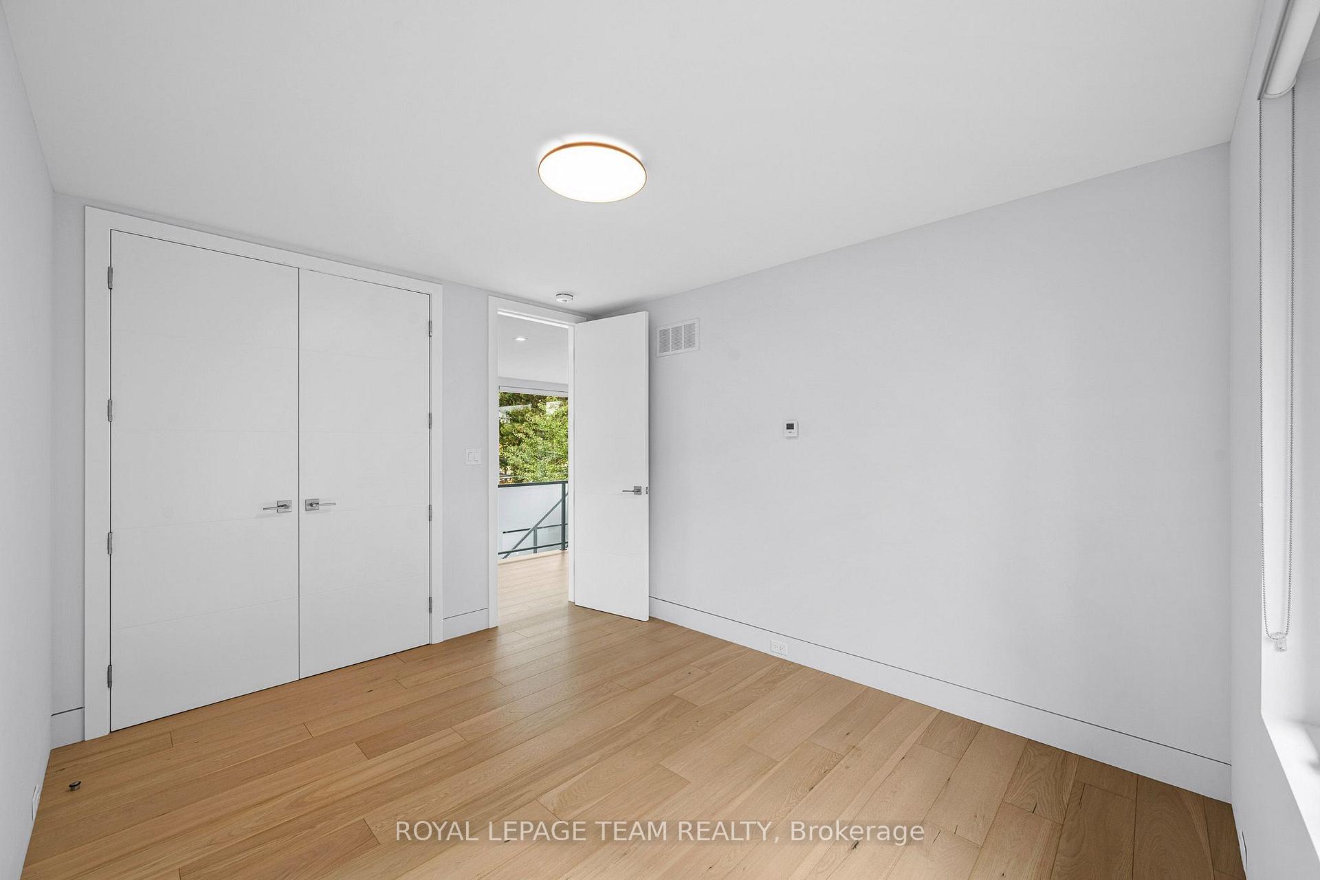 Photo 51 of 2118 Westbourne Avenue, Ottawa, McKellar Heights/Glabar Park — HOMEH
