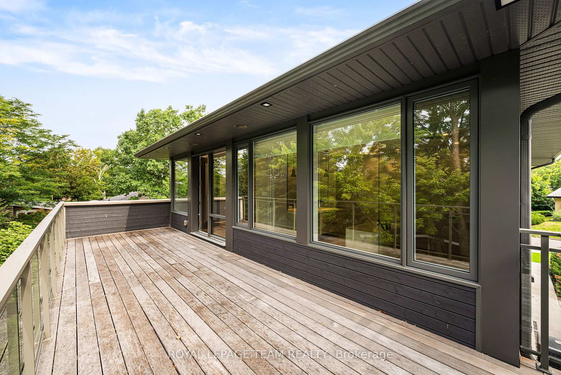 Photo 54 of 2118 Westbourne Avenue, Ottawa, McKellar Heights/Glabar Park — HOMEH