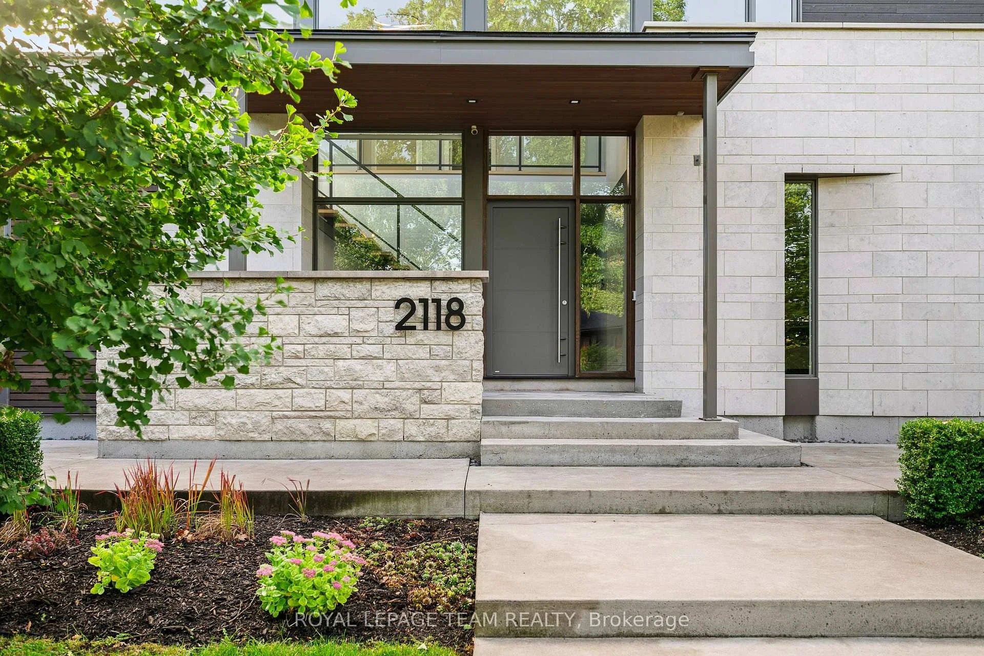 Photo 6 of 2118 Westbourne Avenue, Ottawa, McKellar Heights/Glabar Park — HOMEH