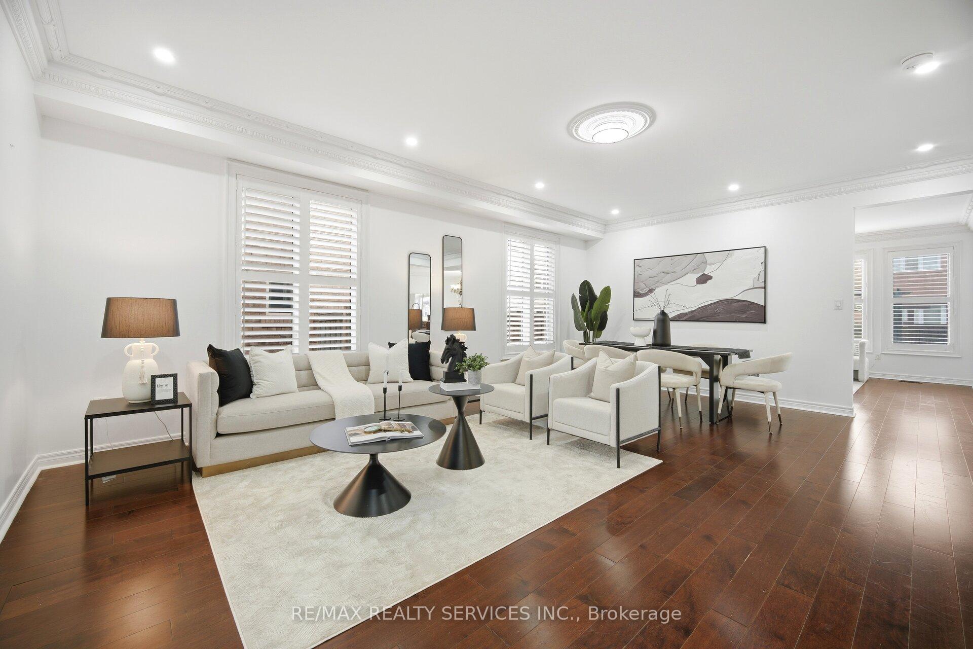 Photo 5 of 6 Snapdragon Square, Brampton, Bram East — HOMEH