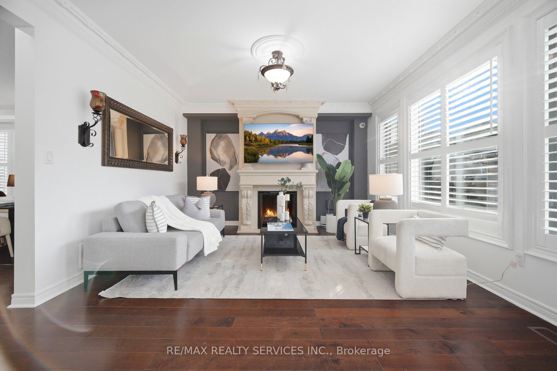 Photo 10 of 6 Snapdragon Square, Brampton, Bram East — HOMEH