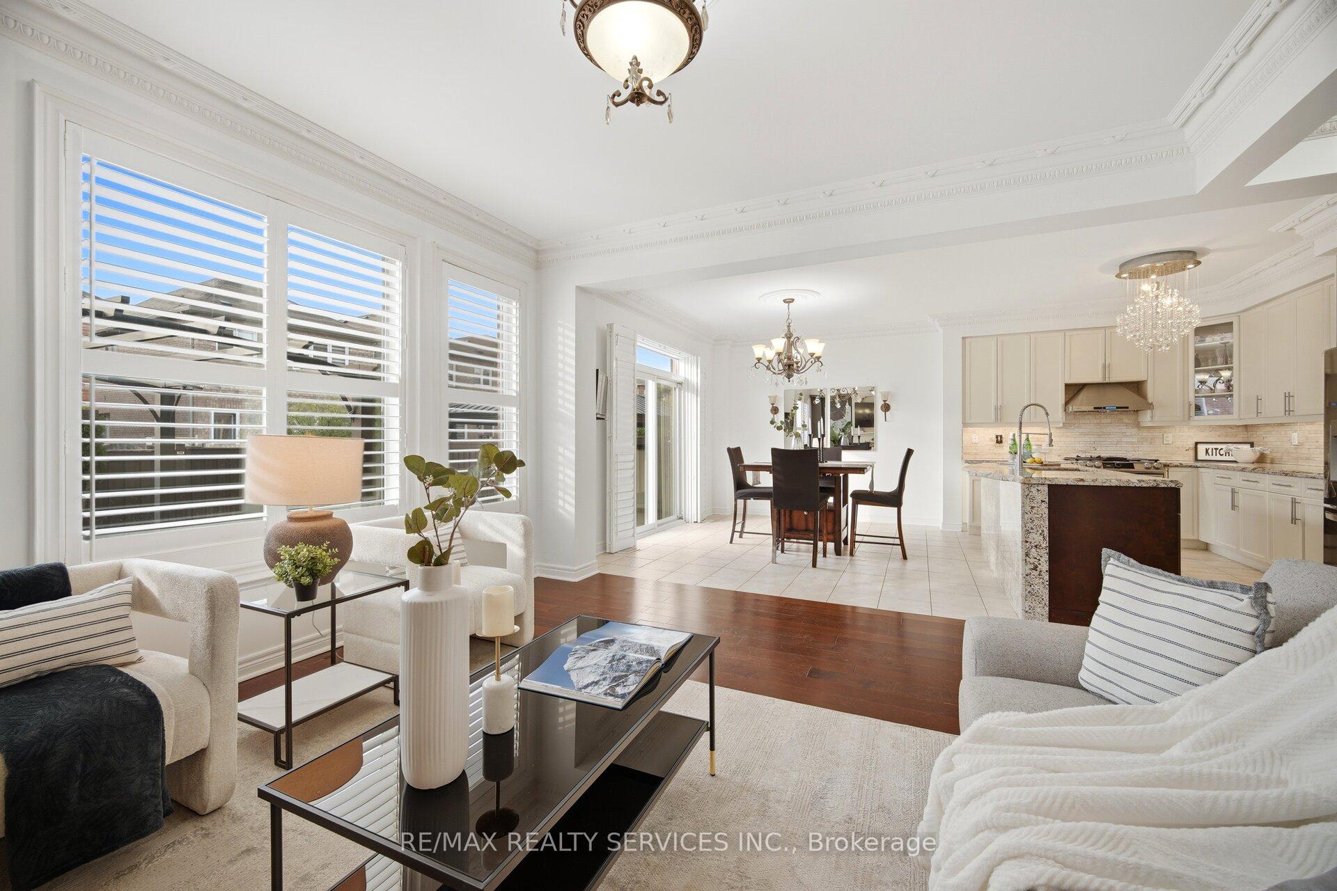 Photo 12 of 6 Snapdragon Square, Brampton, Bram East — HOMEH