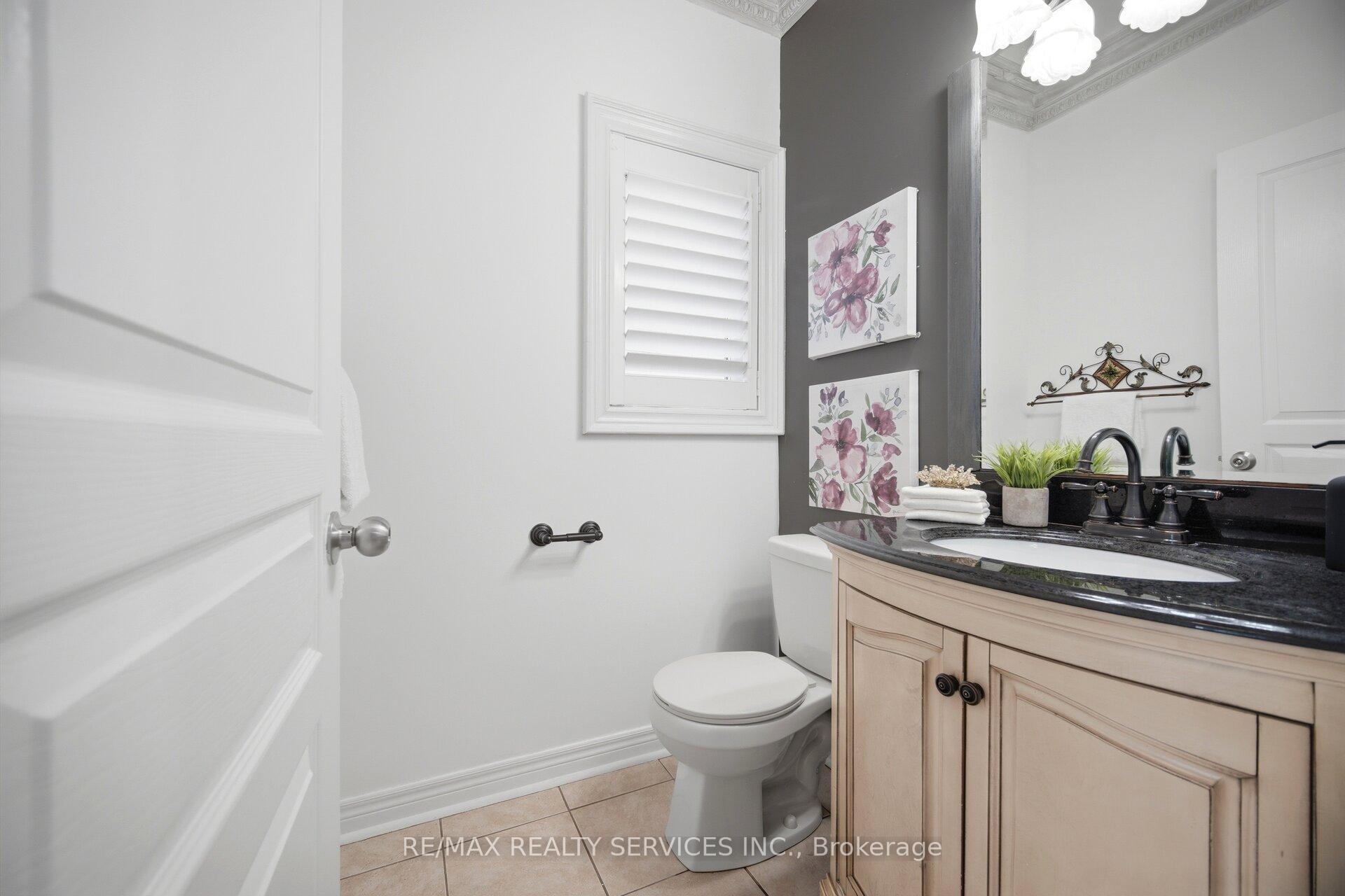 Photo 14 of 6 Snapdragon Square, Brampton, Bram East — HOMEH