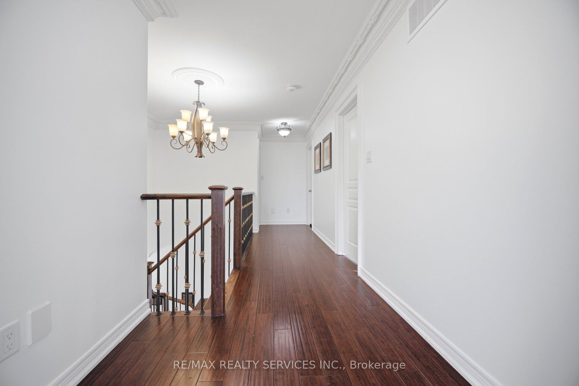 Photo 15 of 6 Snapdragon Square, Brampton, Bram East — HOMEH