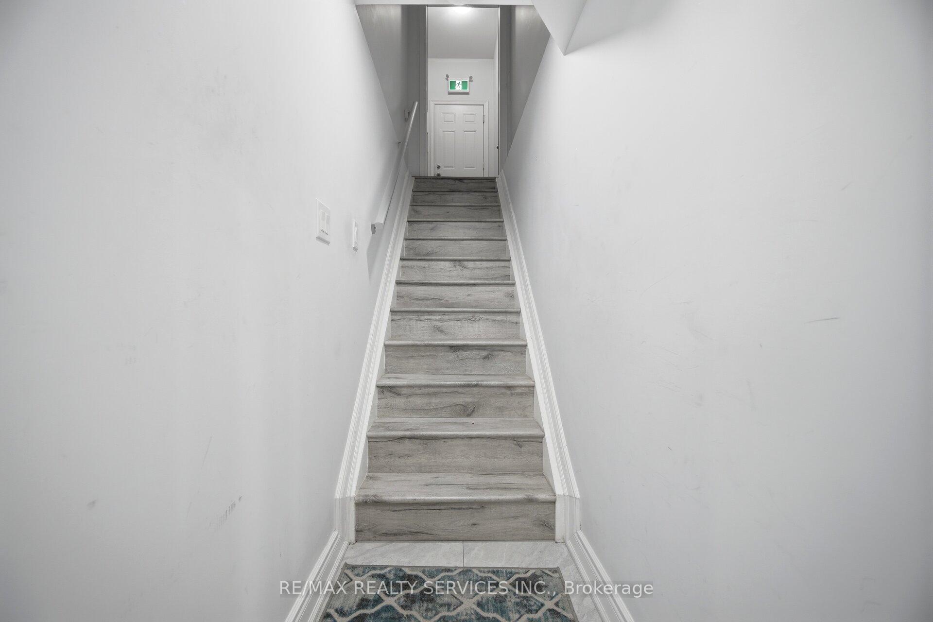 Photo 28 of 6 Snapdragon Square, Brampton, Bram East — HOMEH
