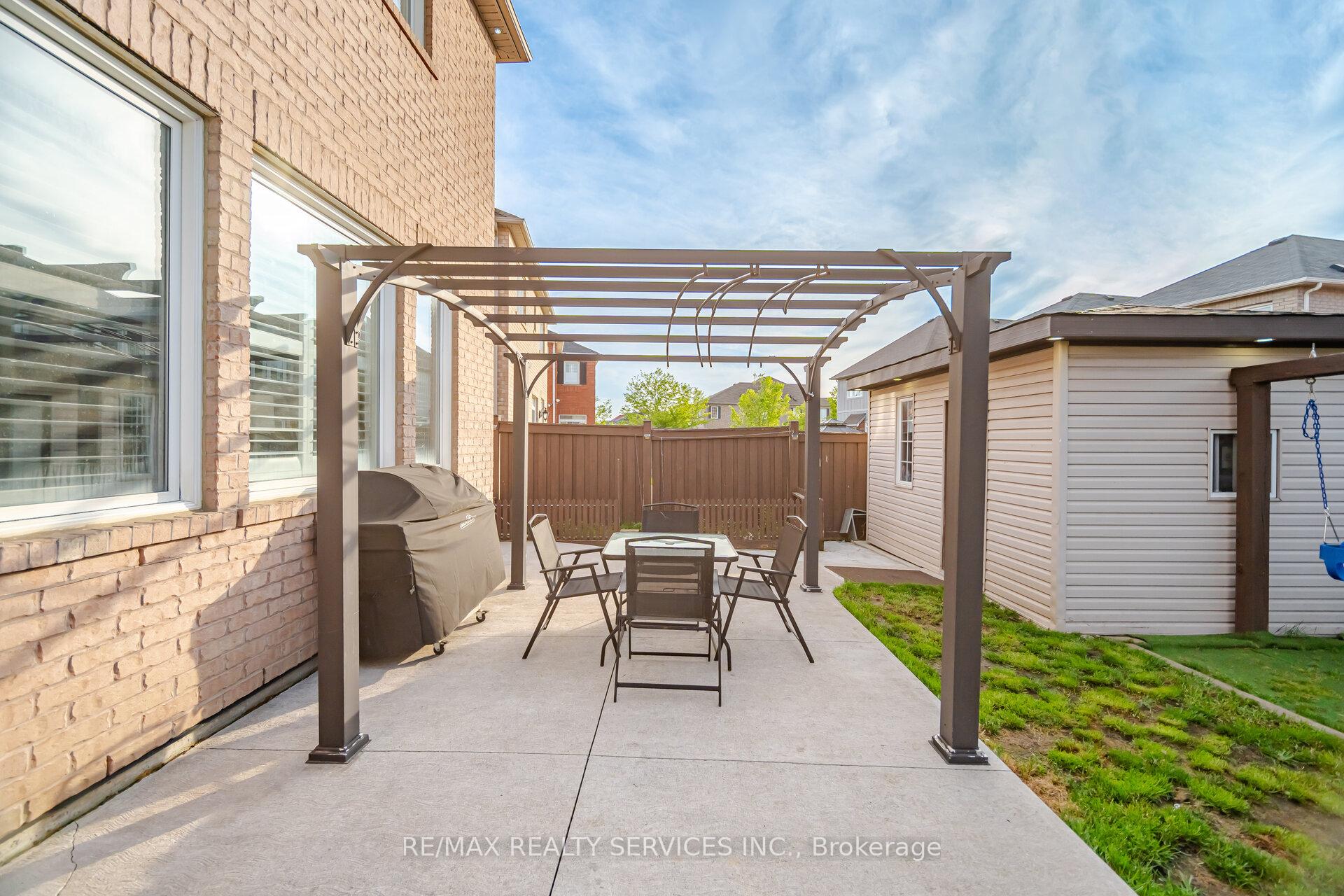 Photo 43 of 6 Snapdragon Square, Brampton, Bram East — HOMEH