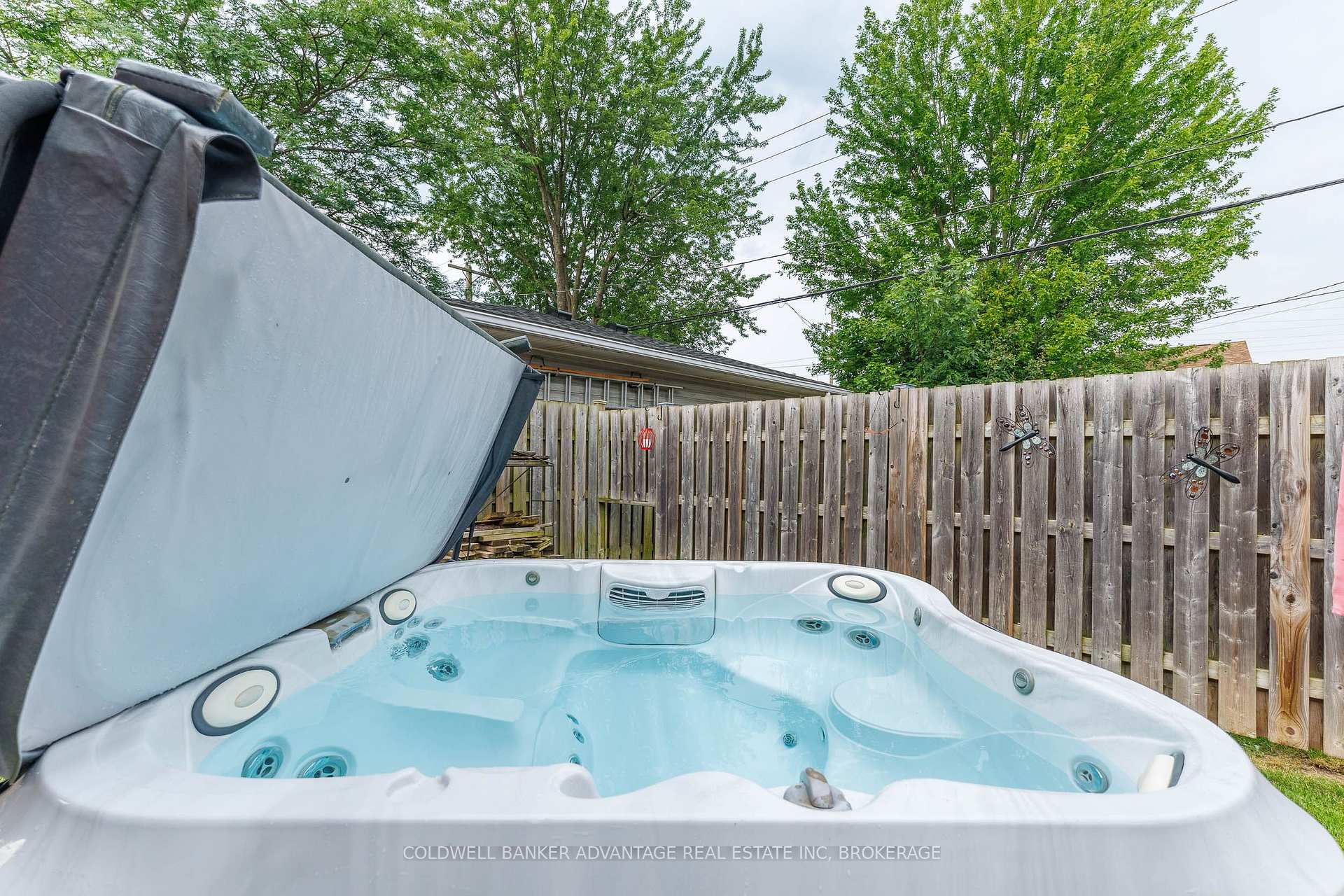 Photo 7 of 74 Pinehurst Drive, Welland, N. Welland — HOMEH