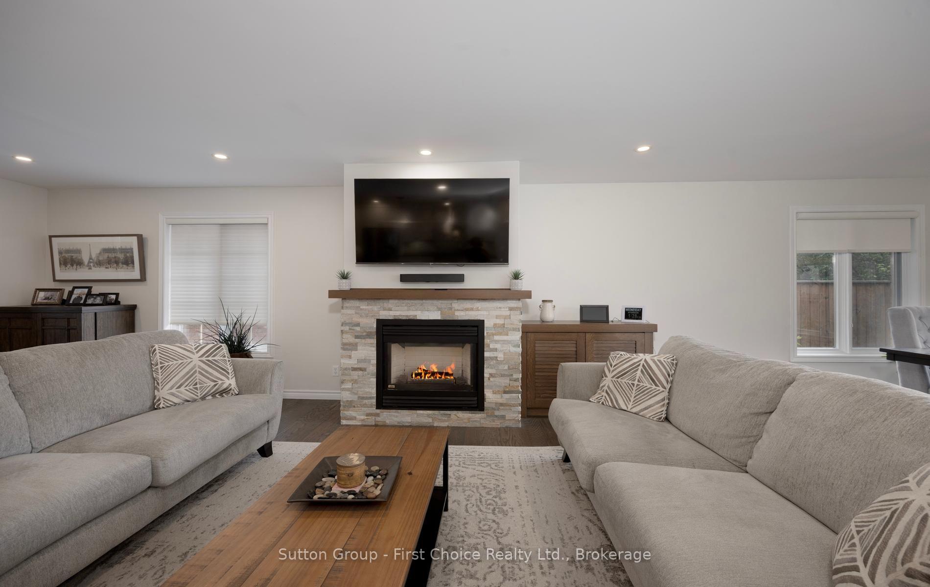 Photo 13 of 259 Briarhill Drive, Stratford — HOMEH