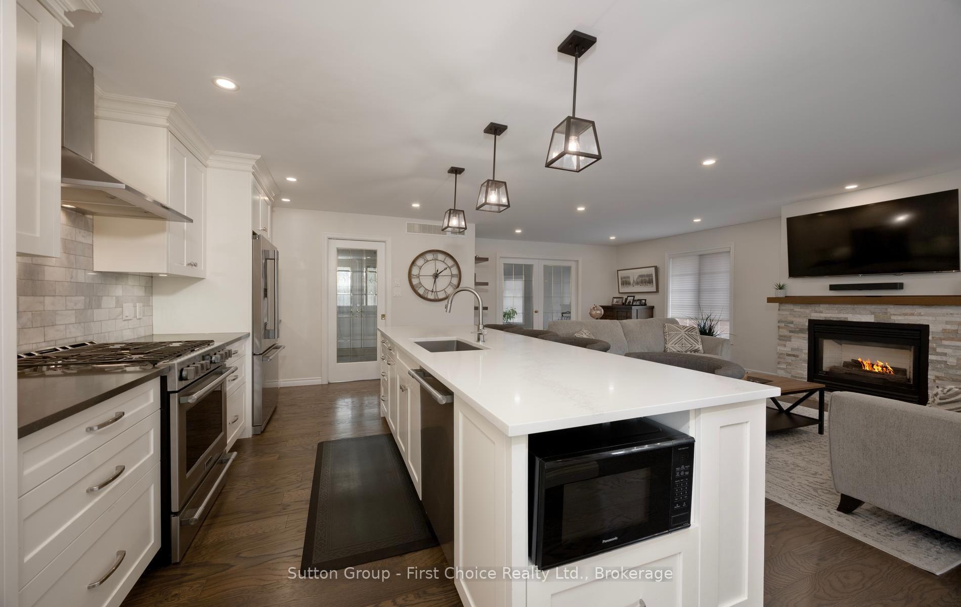 Photo 15 of 259 Briarhill Drive, Stratford — HOMEH