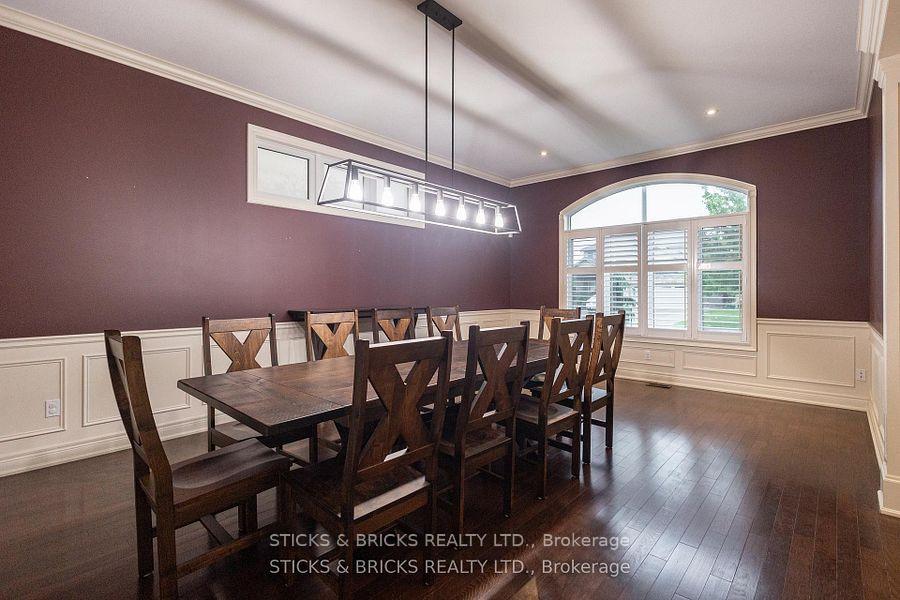 Photo 3 of 6415 Christopher Crescent, Niagara Falls, Forestview — HOMEH
