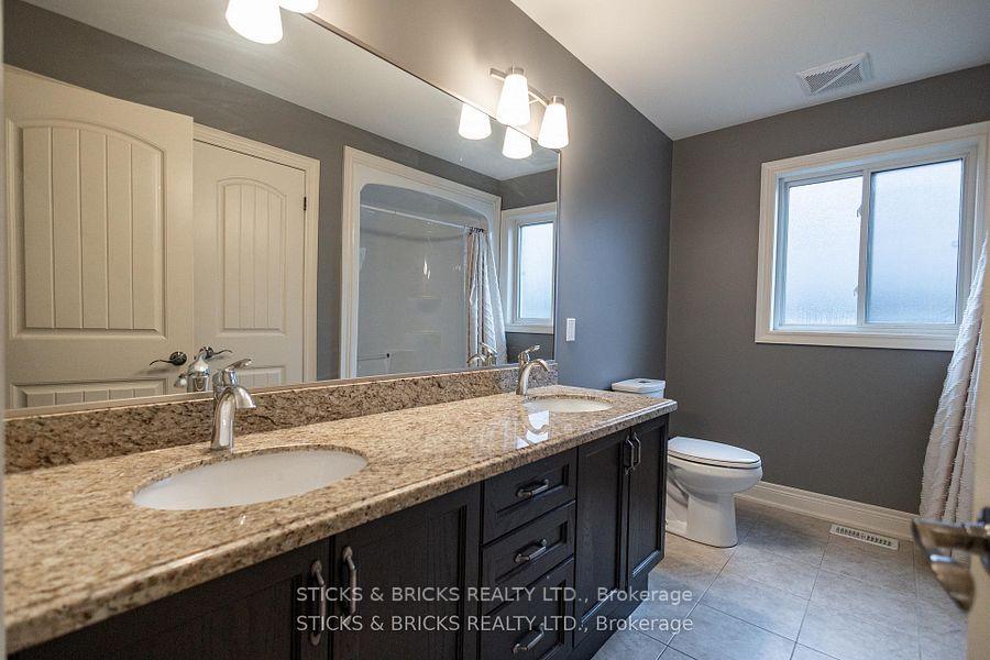 Photo 18 of 6415 Christopher Crescent, Niagara Falls, Forestview — HOMEH