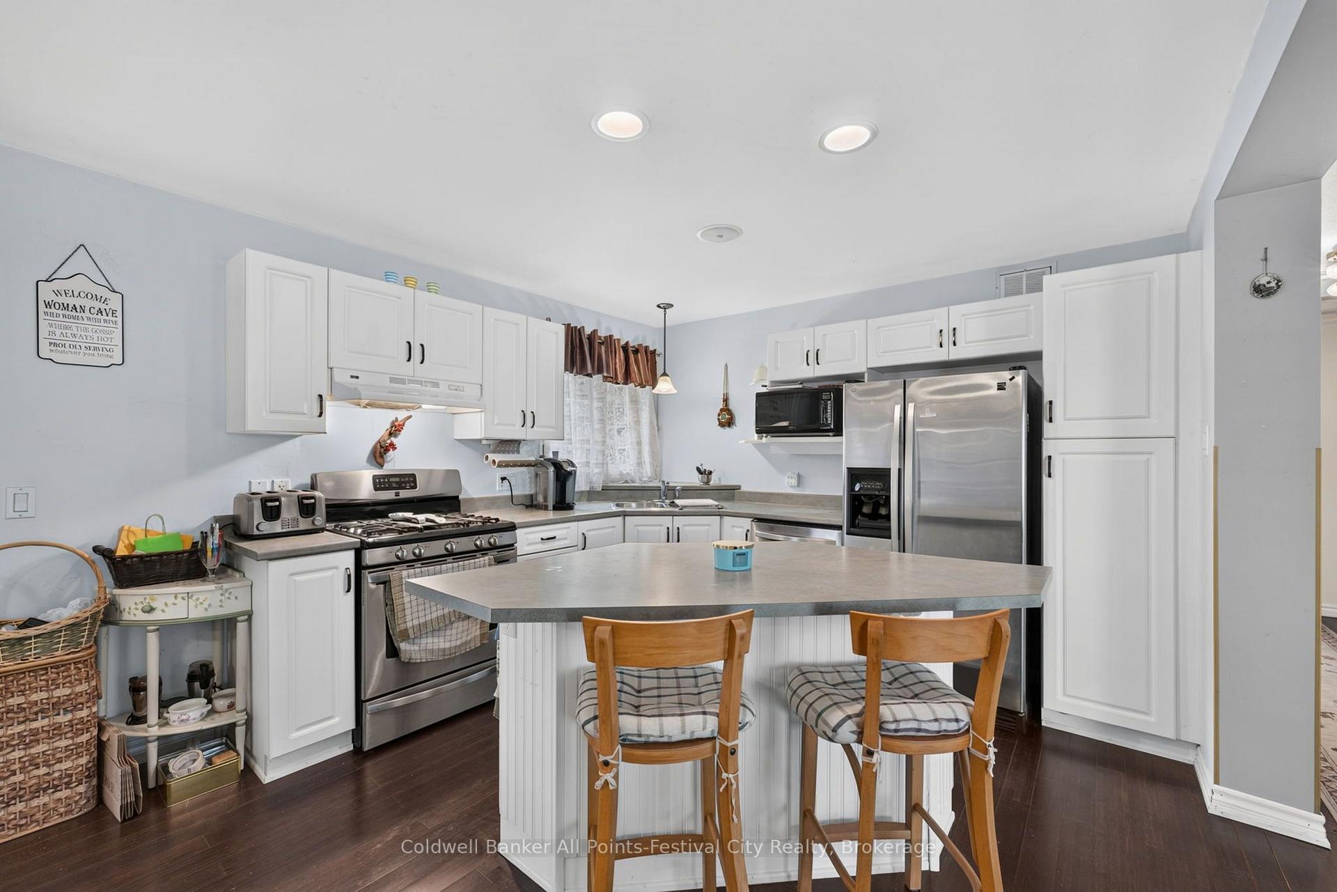 Photo 12 of 905 White Cedar Drive, Central Huron, Goderich — HOMEH