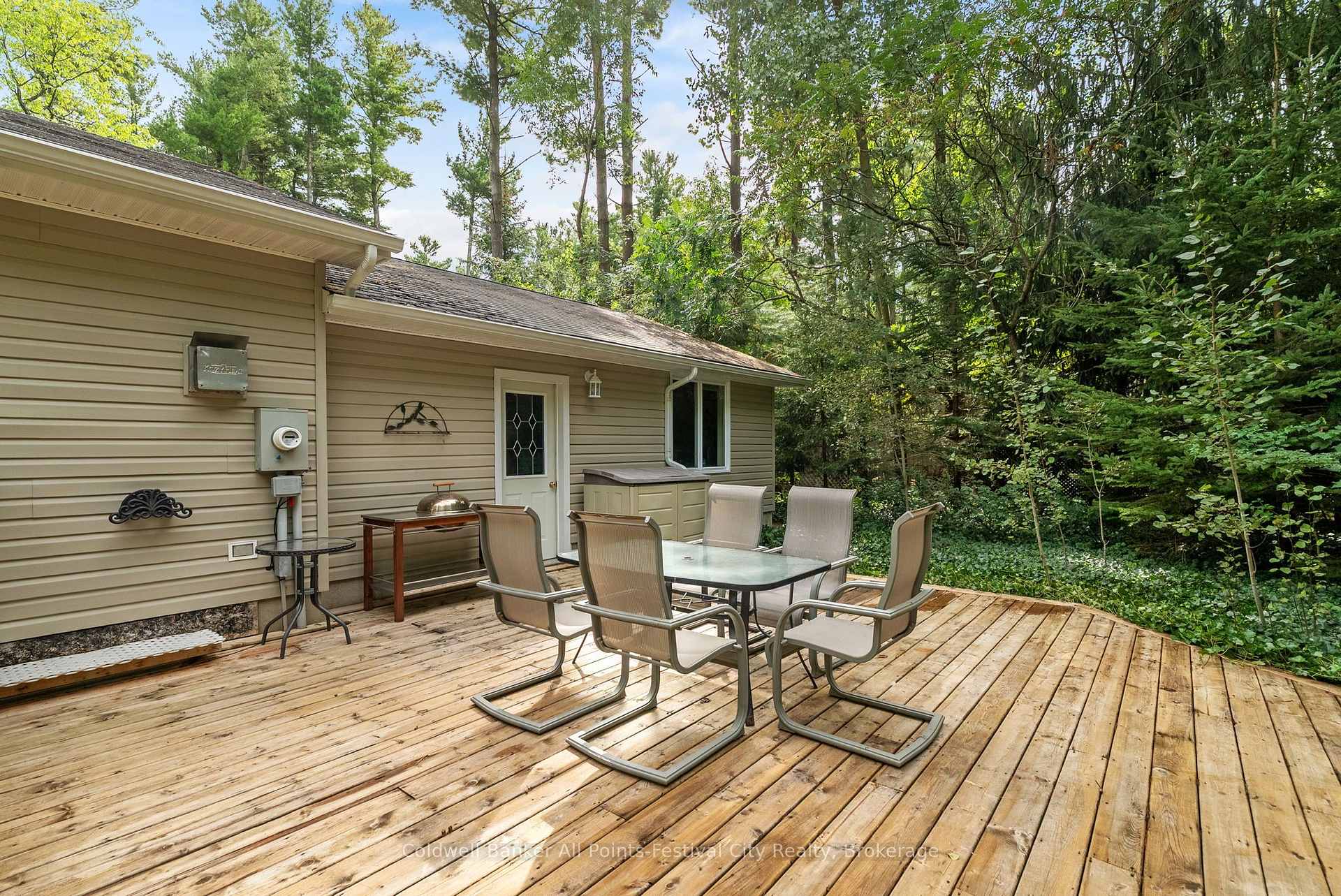 Photo 31 of 905 White Cedar Drive, Central Huron, Goderich — HOMEH