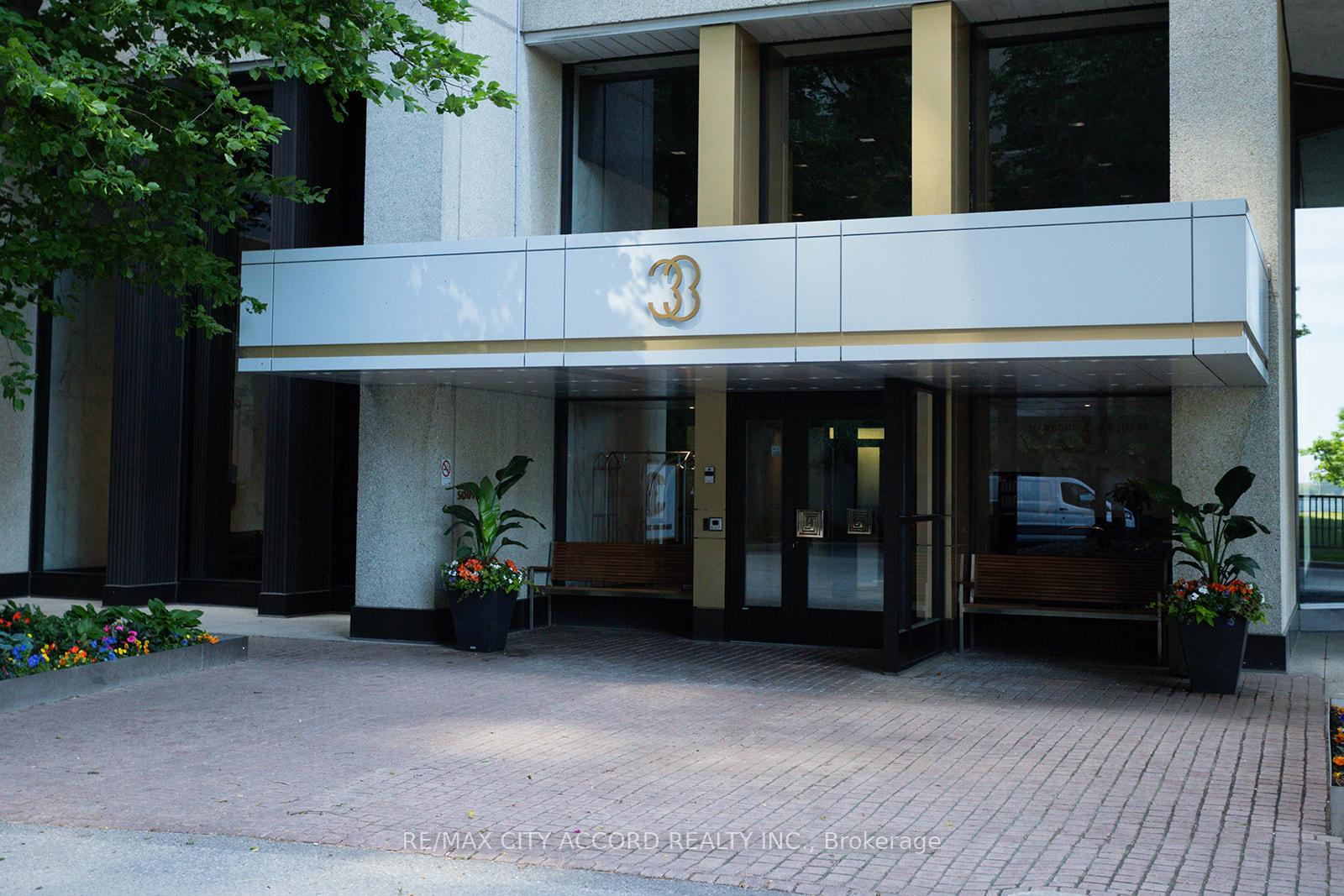 Photo 2 of Unit 2018, 33 Harbour Square, Toronto, Waterfront Communities — HOMEH