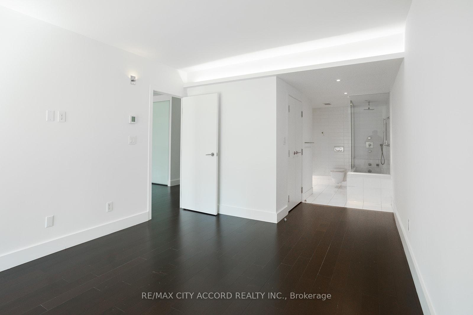 Photo 21 of Unit 2018, 33 Harbour Square, Toronto, Waterfront Communities — HOMEH