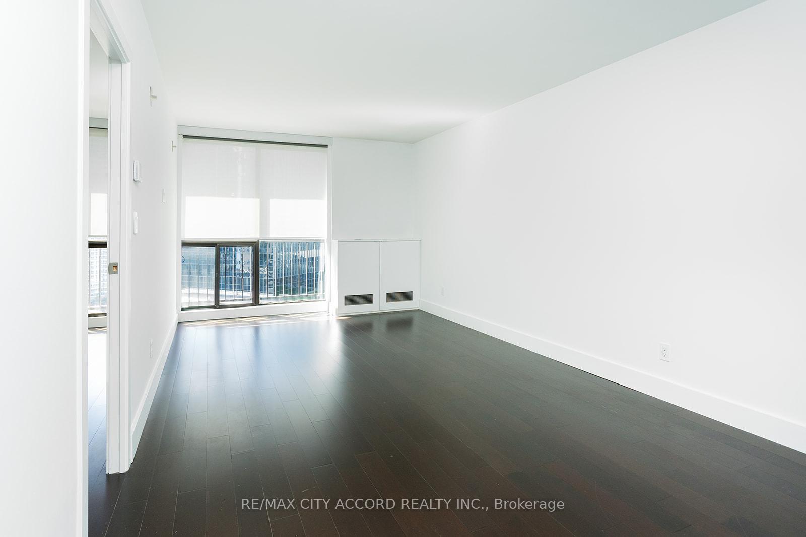 Photo 24 of Unit 2018, 33 Harbour Square, Toronto, Waterfront Communities — HOMEH