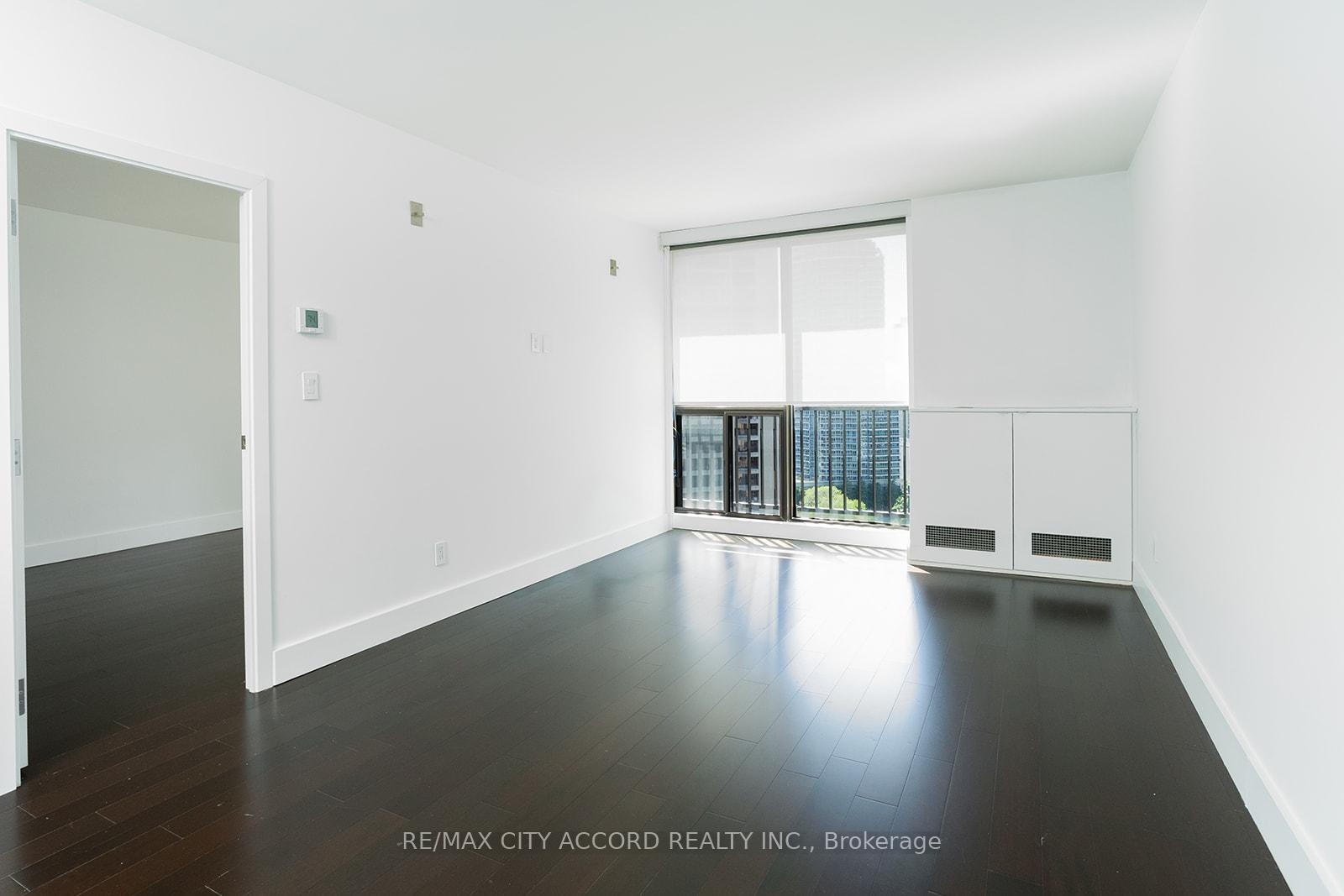 Photo 25 of Unit 2018, 33 Harbour Square, Toronto, Waterfront Communities — HOMEH