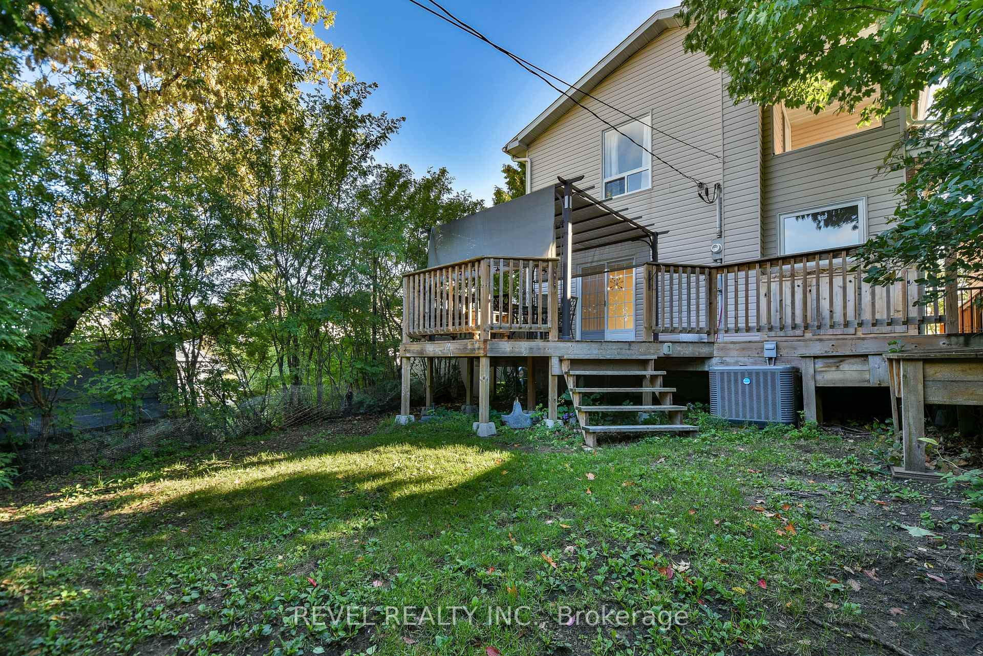 Photo 2 of 231 Cherry Street, Timmins, TNE - Hill District — HOMEH