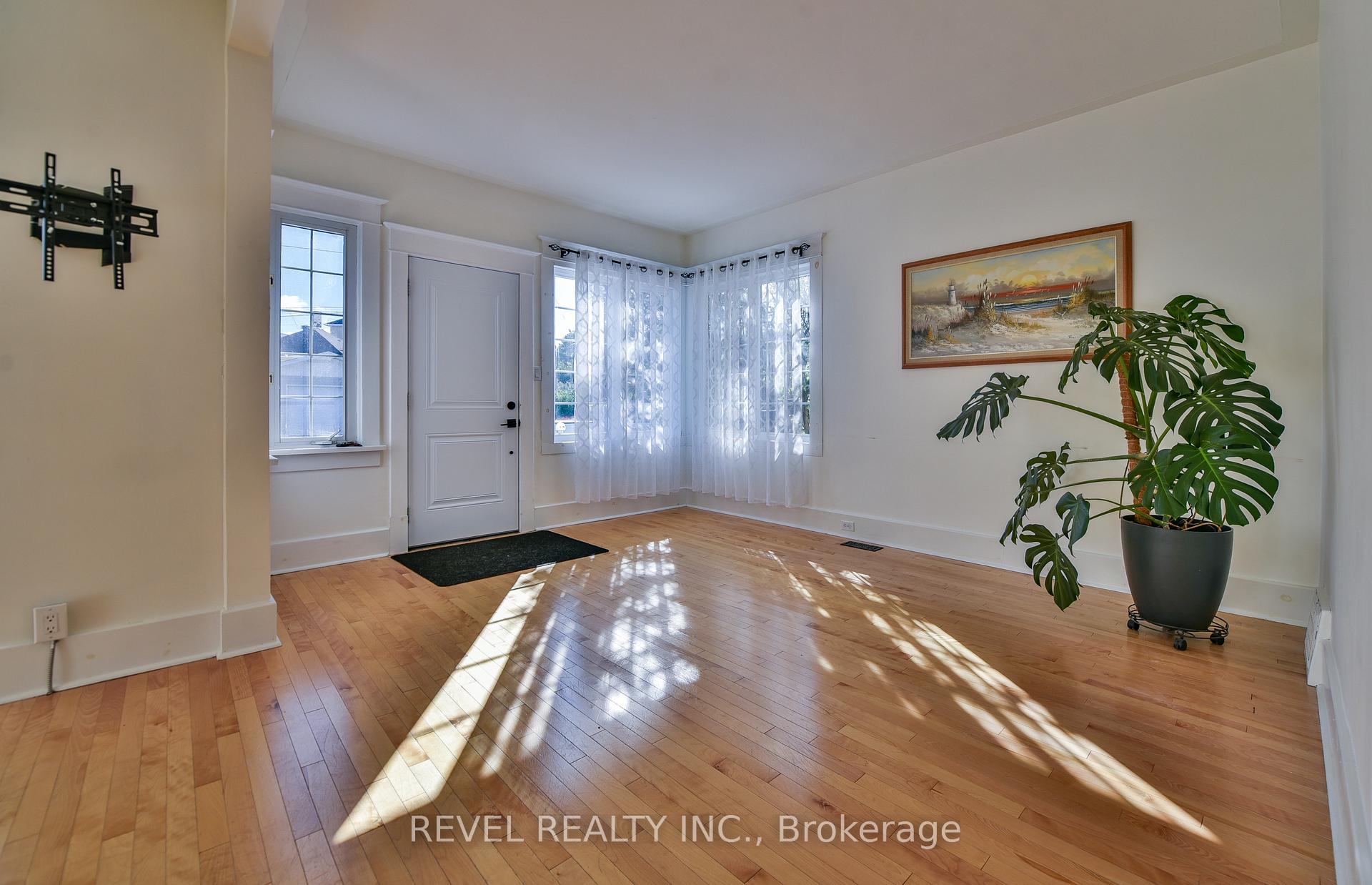 Photo 7 of 231 Cherry Street, Timmins, TNE - Hill District — HOMEH