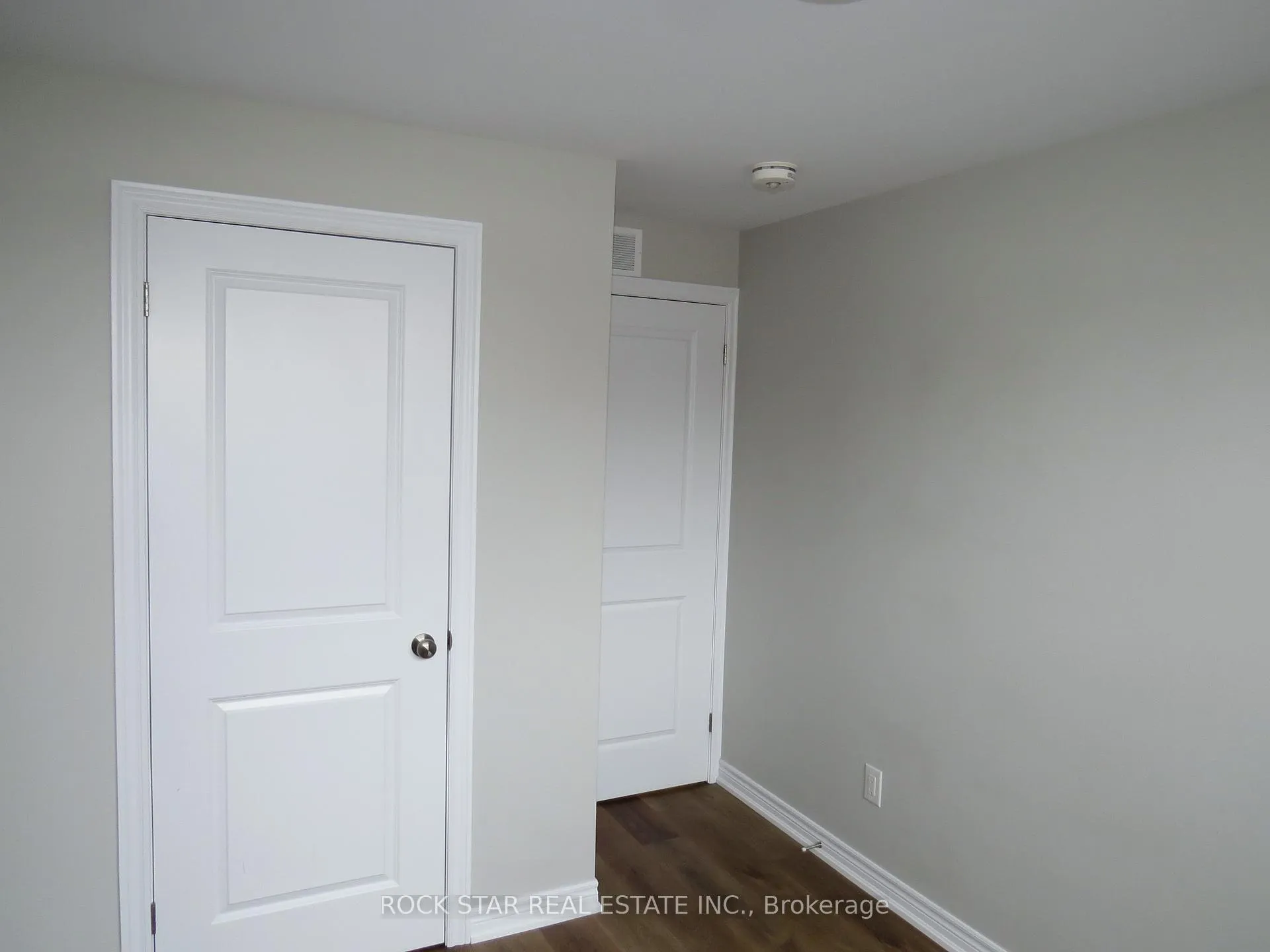 Photo 22 of 7 Dundonald Street, St. Catharines, Secord Woods — HOMEH