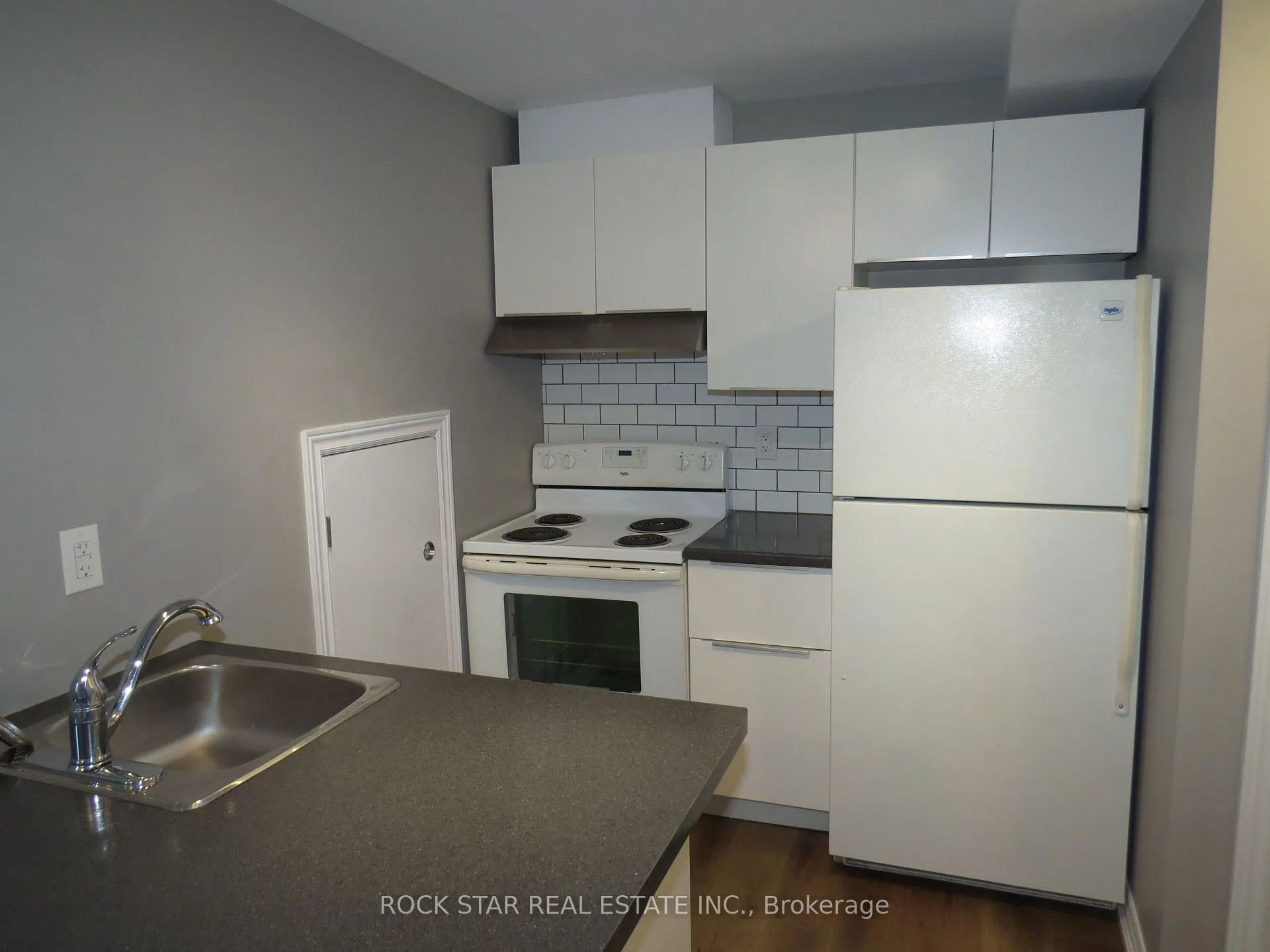 Photo 27 of 7 Dundonald Street, St. Catharines, Secord Woods — HOMEH